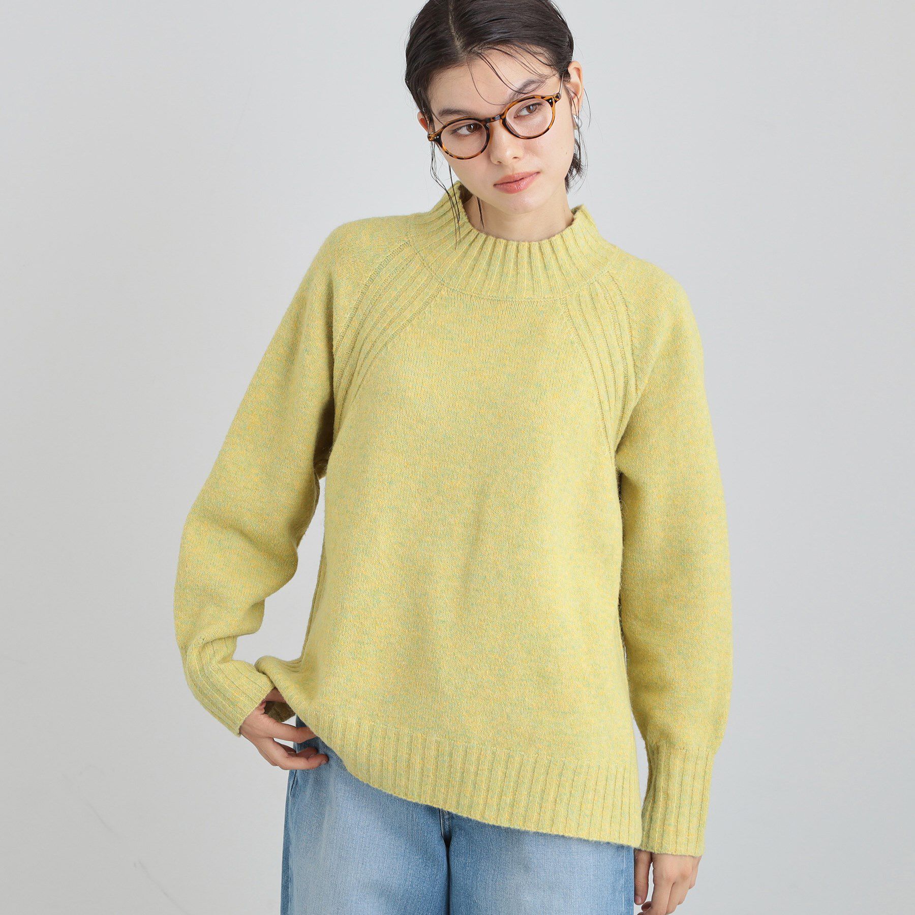 THE SHOP TK「ふんわり柔らかきれい色 ウール混ハイネックニット」|ニット・セーター|イエロー(031)