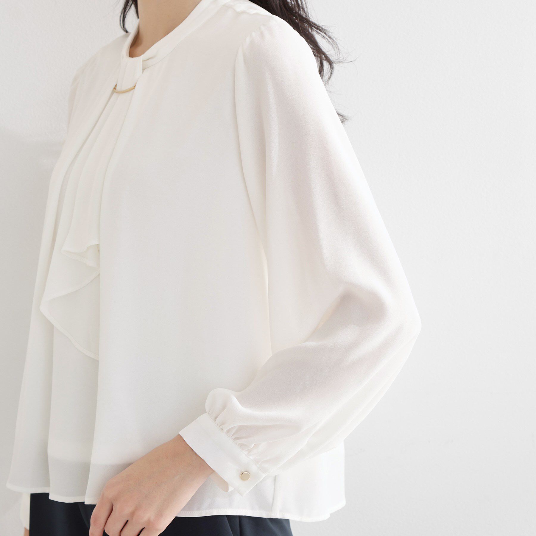 THE SHOP TK「バー付きラッフルタイブラウス」|シャツ・ブラウス|