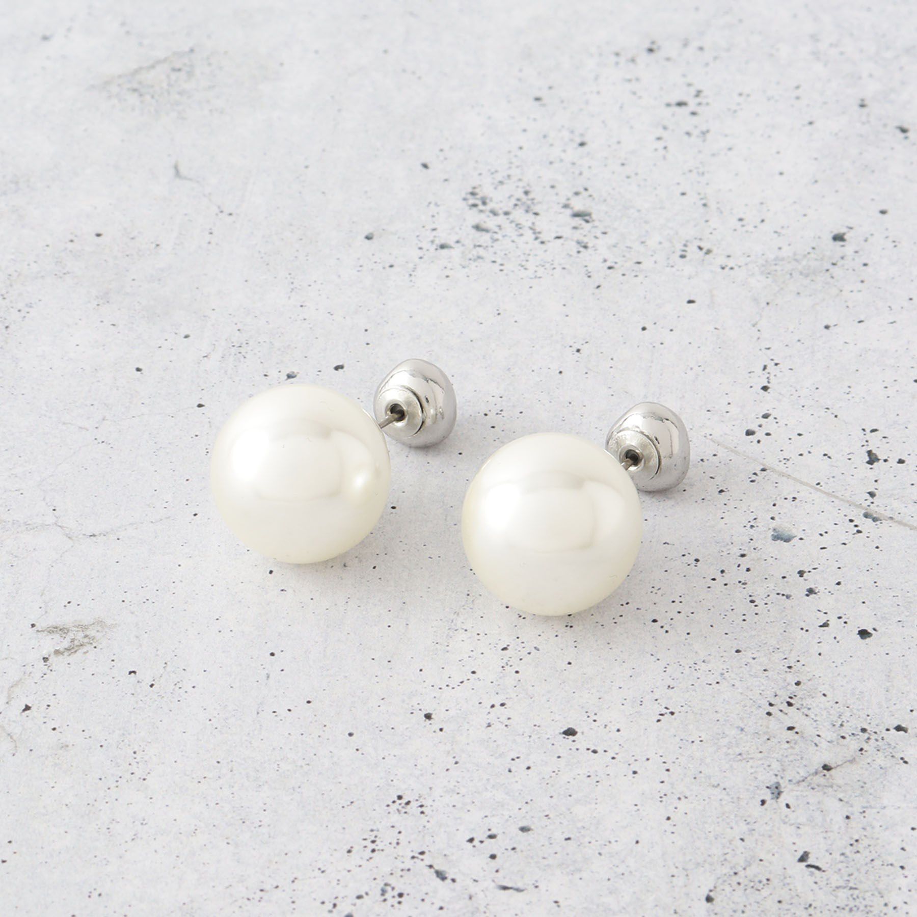 THE SHOP TK「大ぶりパール調キャッチ 2WAYピアス」|ピアス|シルバー(006)