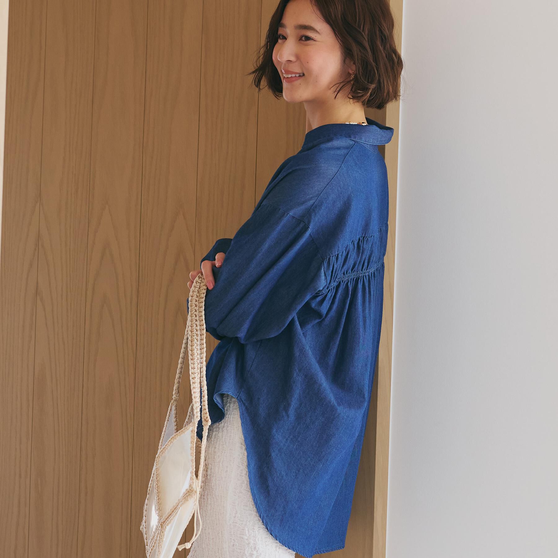 THE SHOP TK「【後ろ姿もサマになる】バックシャーリングシャツ」|シャツ・ブラウス|ネイビー(094)