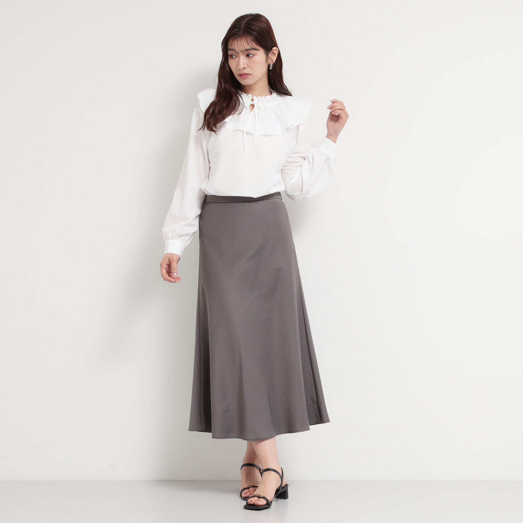 THE SHOP TK「大人のフェミニンカジュアルに エアリーフリルブラウス」|シャツ・ブラウス|