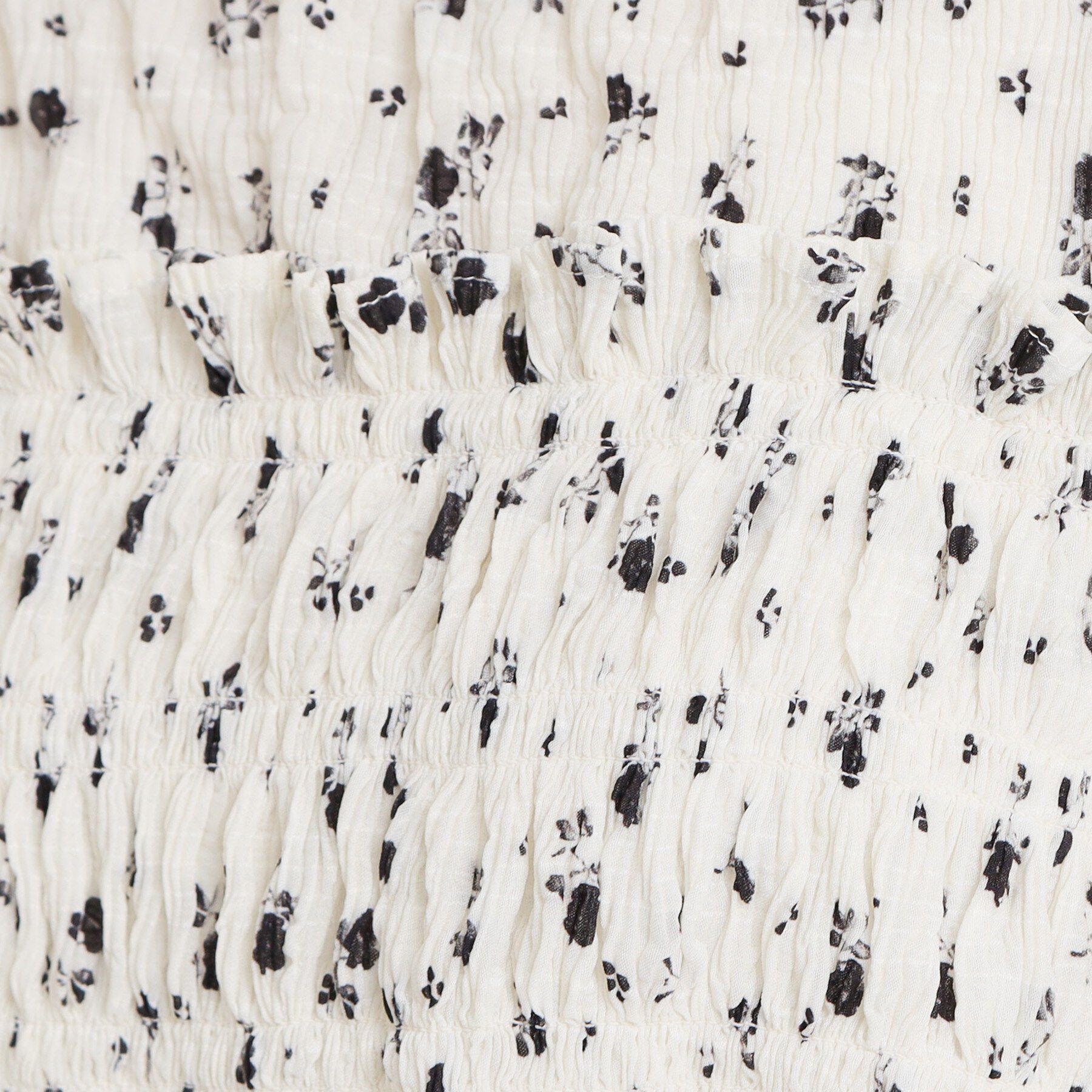 THE SHOP TK「大人のフェミニンスタイルに 花柄楊柳シャーリングブラウス」|シャツ・ブラウス|