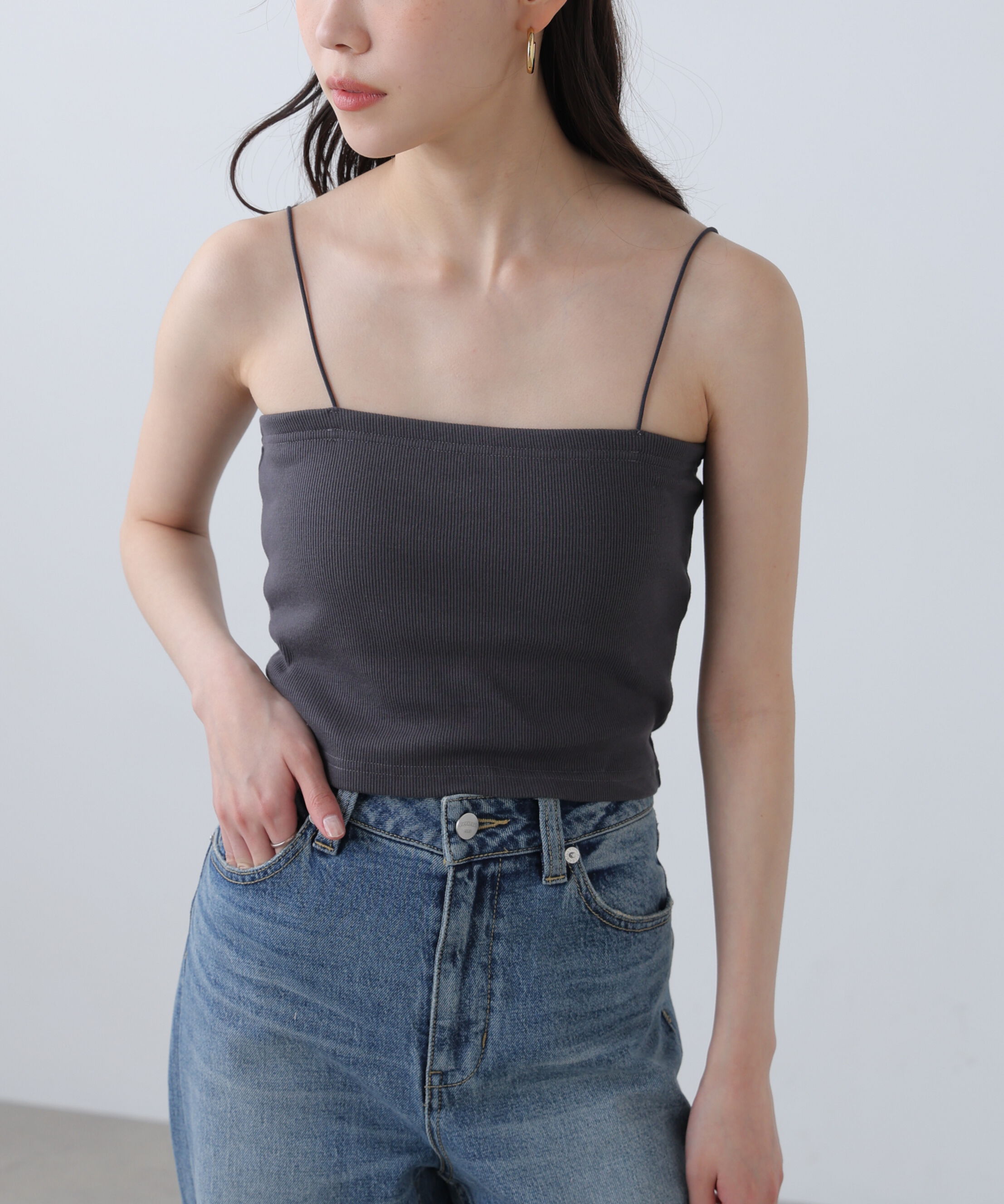  「[接触冷感][UV加工]カップ付きショート丈キャミソール」|Tシャツ・カットソー|チャコール1