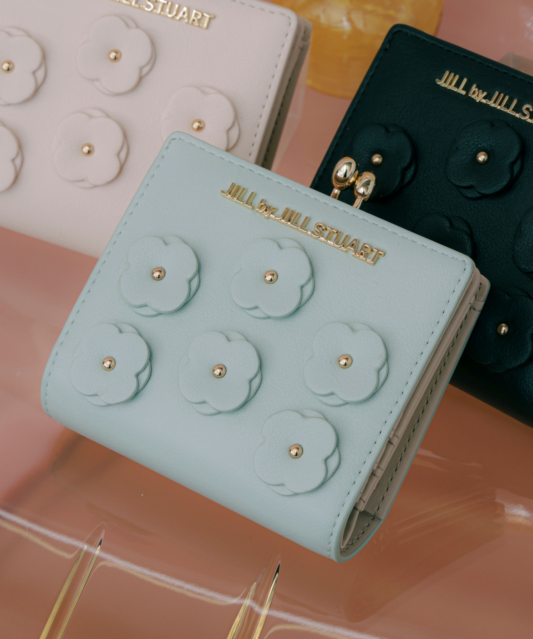  「フラワーモチーフウォレット」|財布|