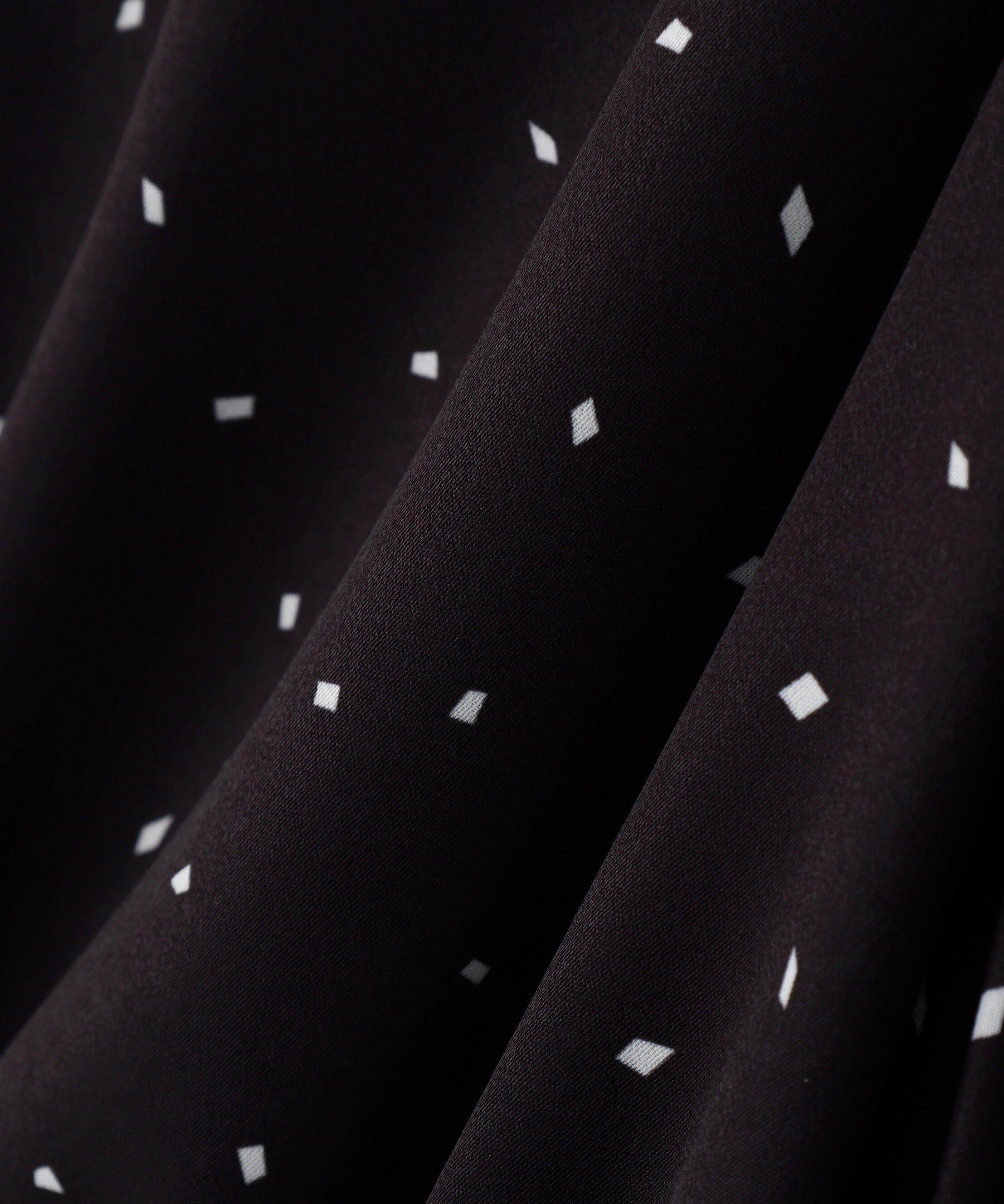 PROPORTION BODY DRESSING「クルミ釦付きギャザーワンピース 25AW」|ワンピース|