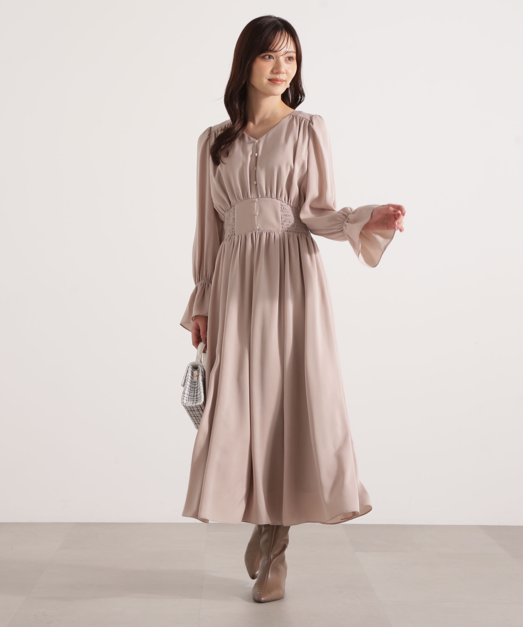 PROPORTION BODY DRESSING「クルミ釦付きギャザーワンピース 25AW」|ワンピース|ベージュ