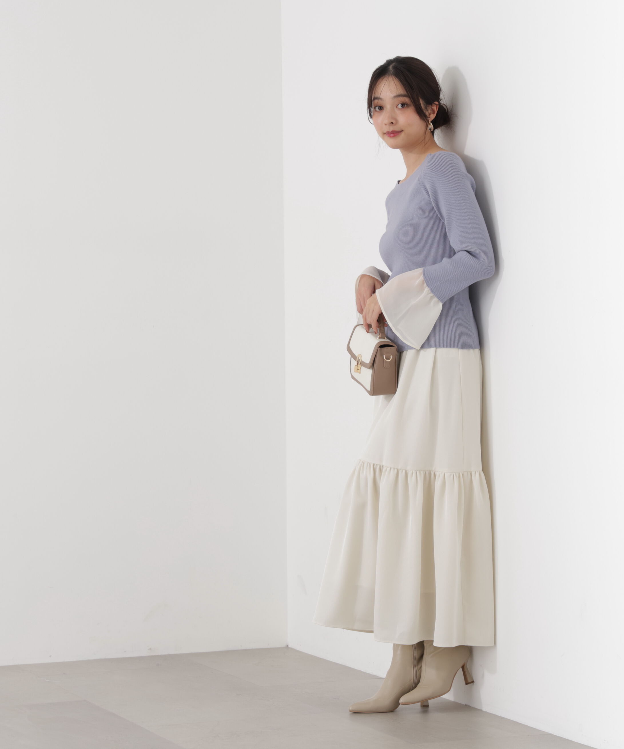 PROPORTION BODY DRESSING「ニュアンスサテンティアードスカート　26SS」|スカート|