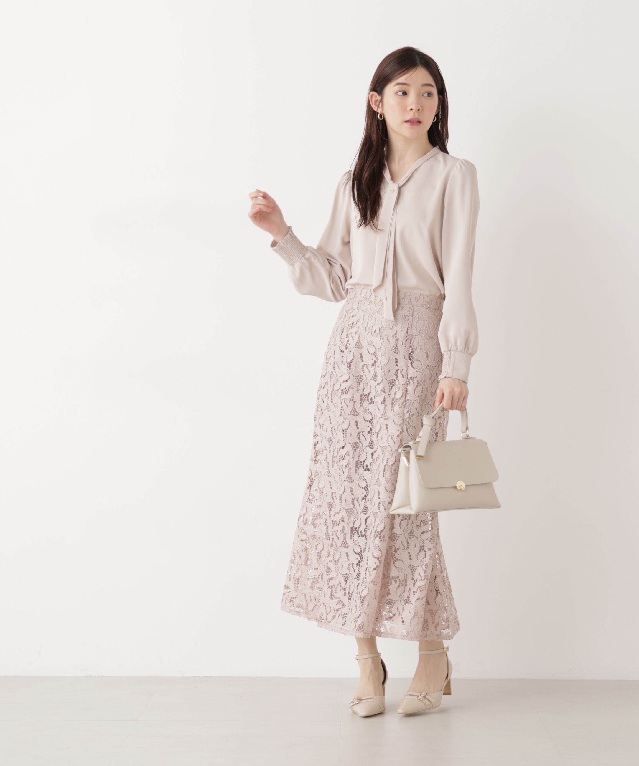 PROPORTION BODY DRESSING「キラ釦ボウタイブラウス　26SS」|シャツ・ブラウス|