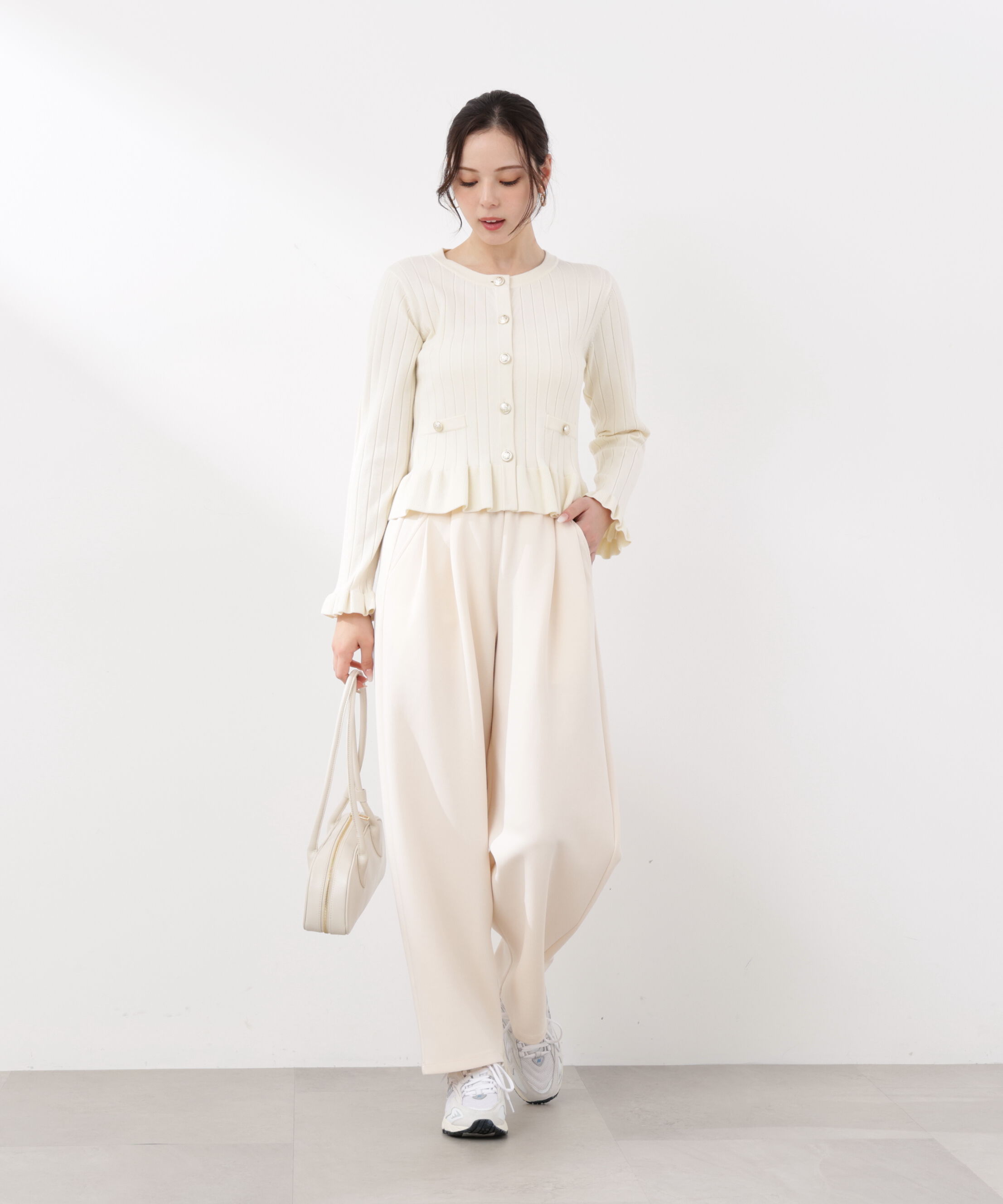 PROPORTION BODY DRESSING「ボタン付きペプラムニット26SS」|ニット・セーター|