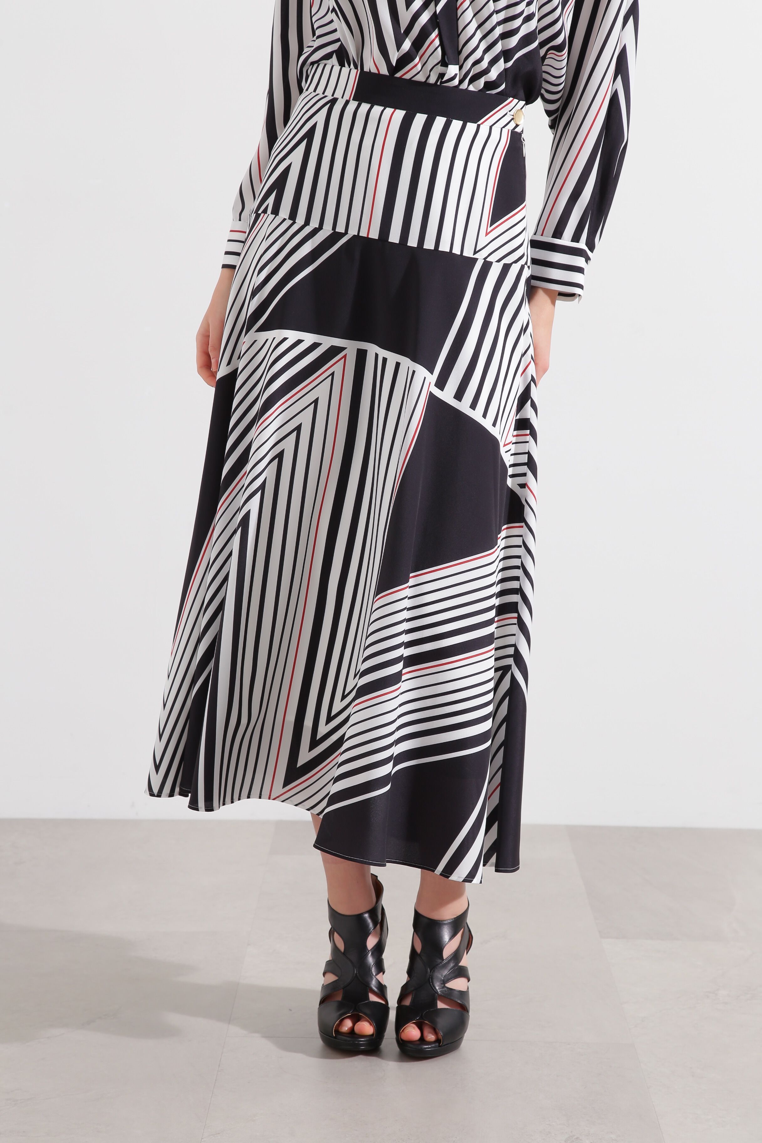  「◆トライアングルボーダープリントスカート」|スカート|