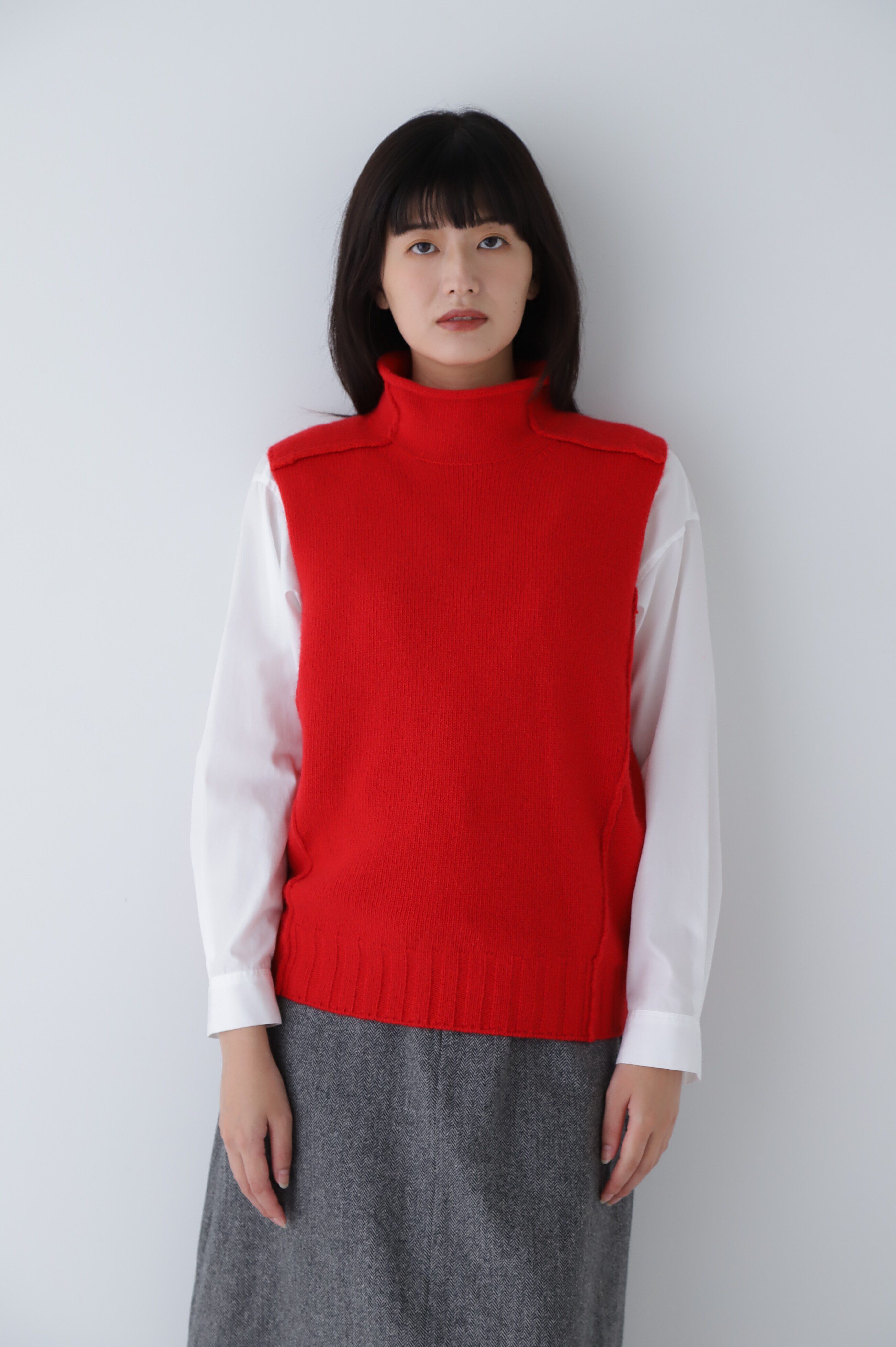  「◆アウトリンキングハイネックベスト」|ニット・セーター|