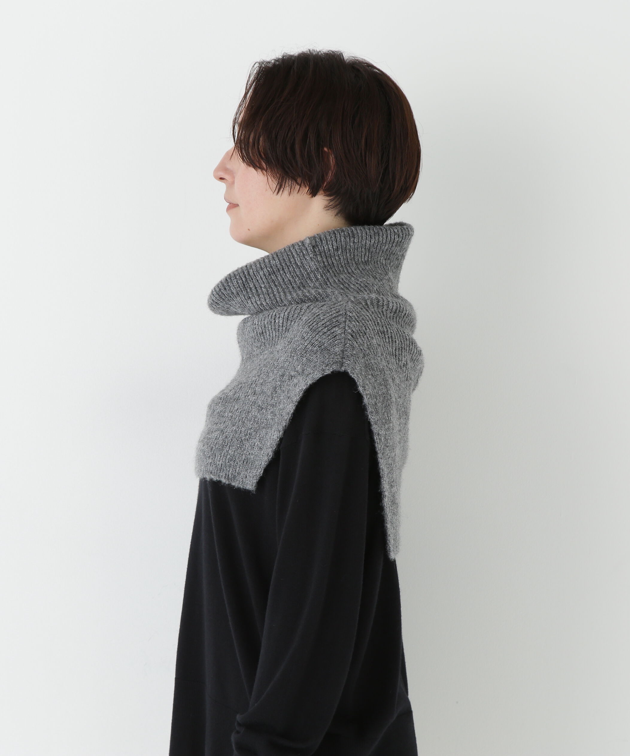  「◆スリットハイネックショートベスト」|ニット・セーター|