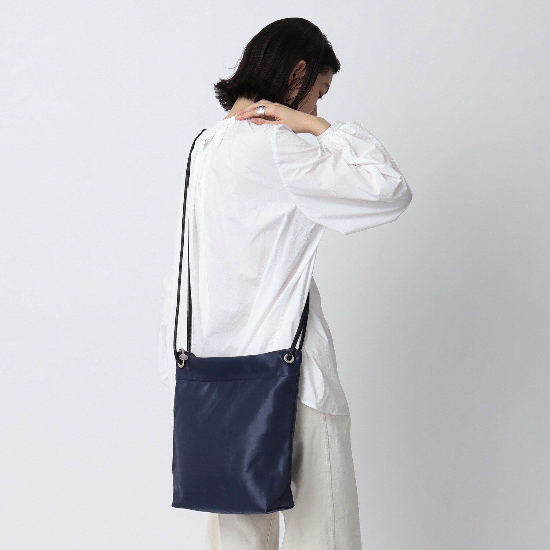 HIROKO HAYASHI「ENORME RASO（エノルメ ラーゾ）ショルダーバッグ」|ショルダー・メッセンジャー|