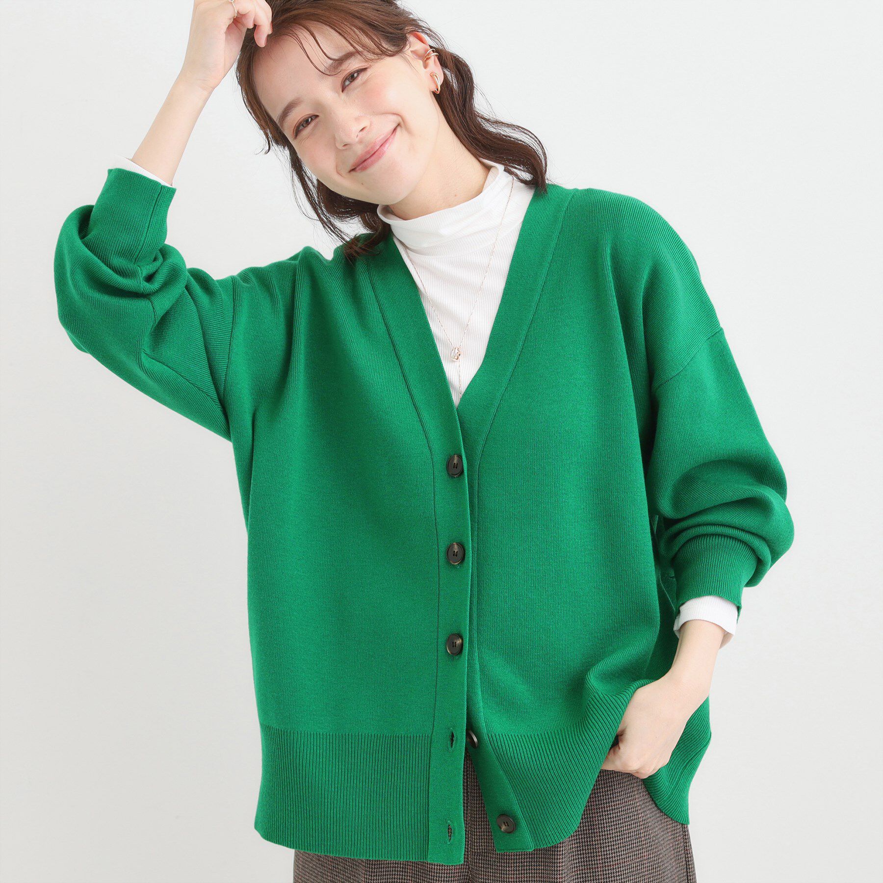 SHOO･LA･RUE「【洗える/毛玉レス】表面がきれいなVネックカーディガン」|カーディガン|グリーン(022)