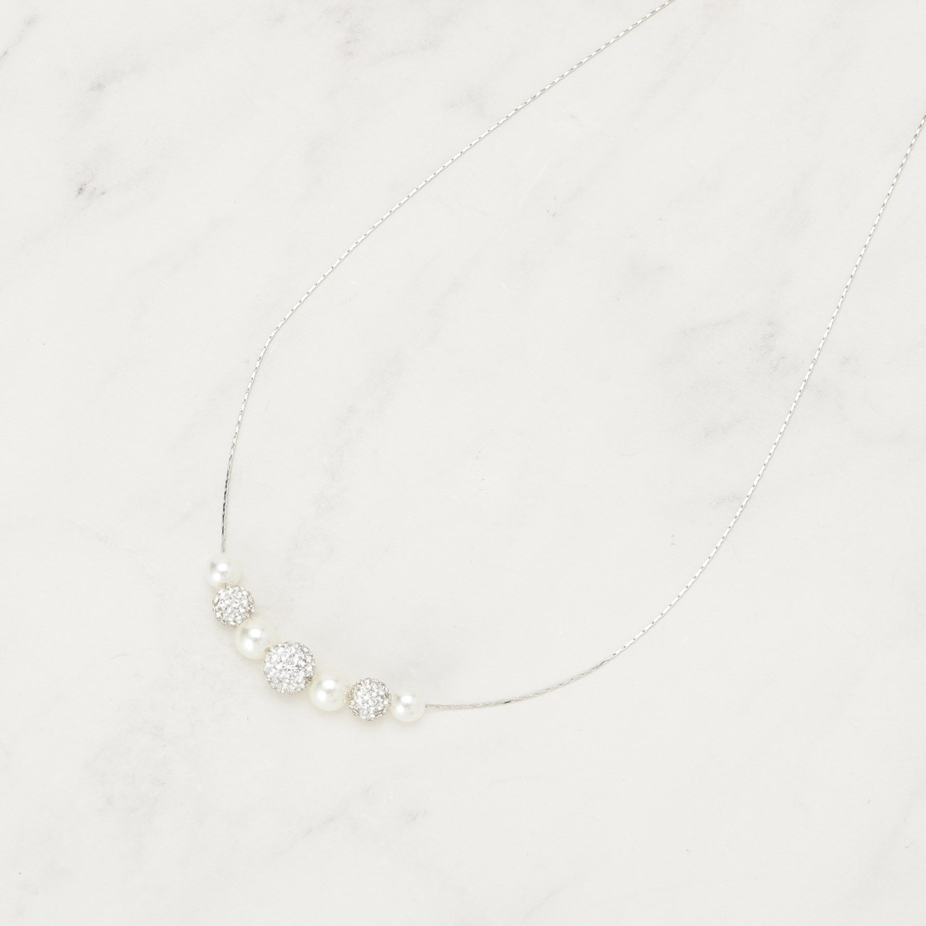 SHOO･LA･RUE「【セレモニー】きらびやかに ポイントパヴェ ショートネックレス」|ネックレス|シルバー(006)