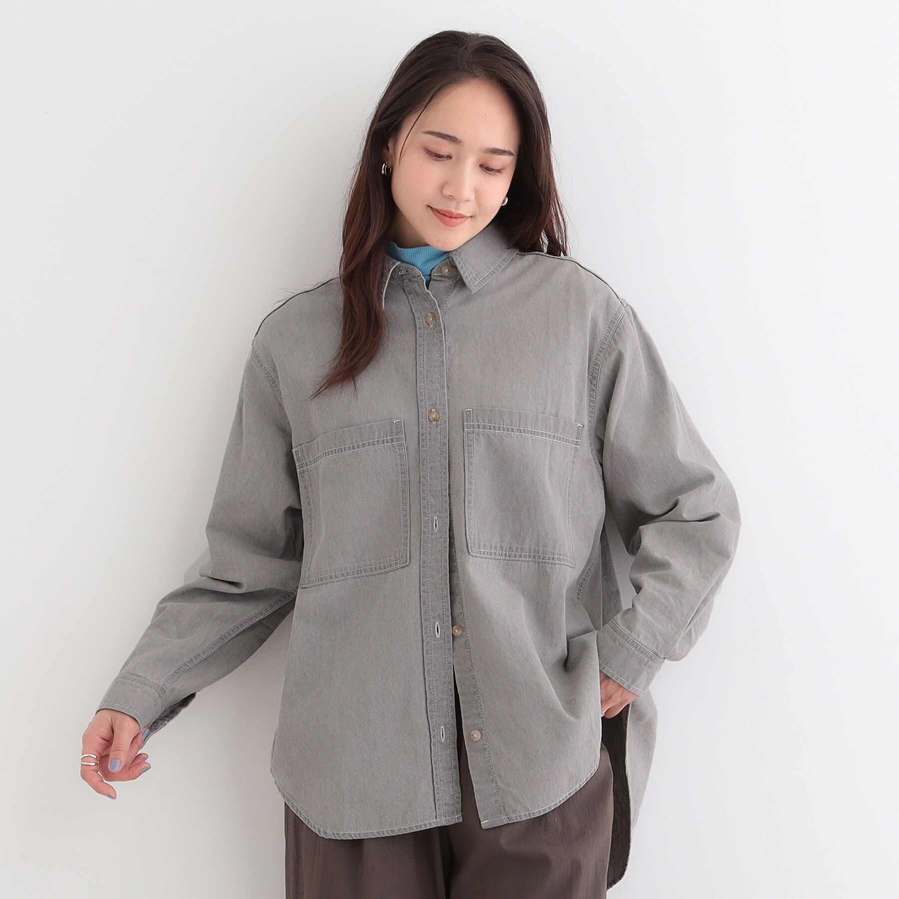 SHOO･LA･RUE「【洗濯機可/体型カバー】こなれ感をプラスする ライトオンスデニムシャツ」|シャツ・ブラウス|