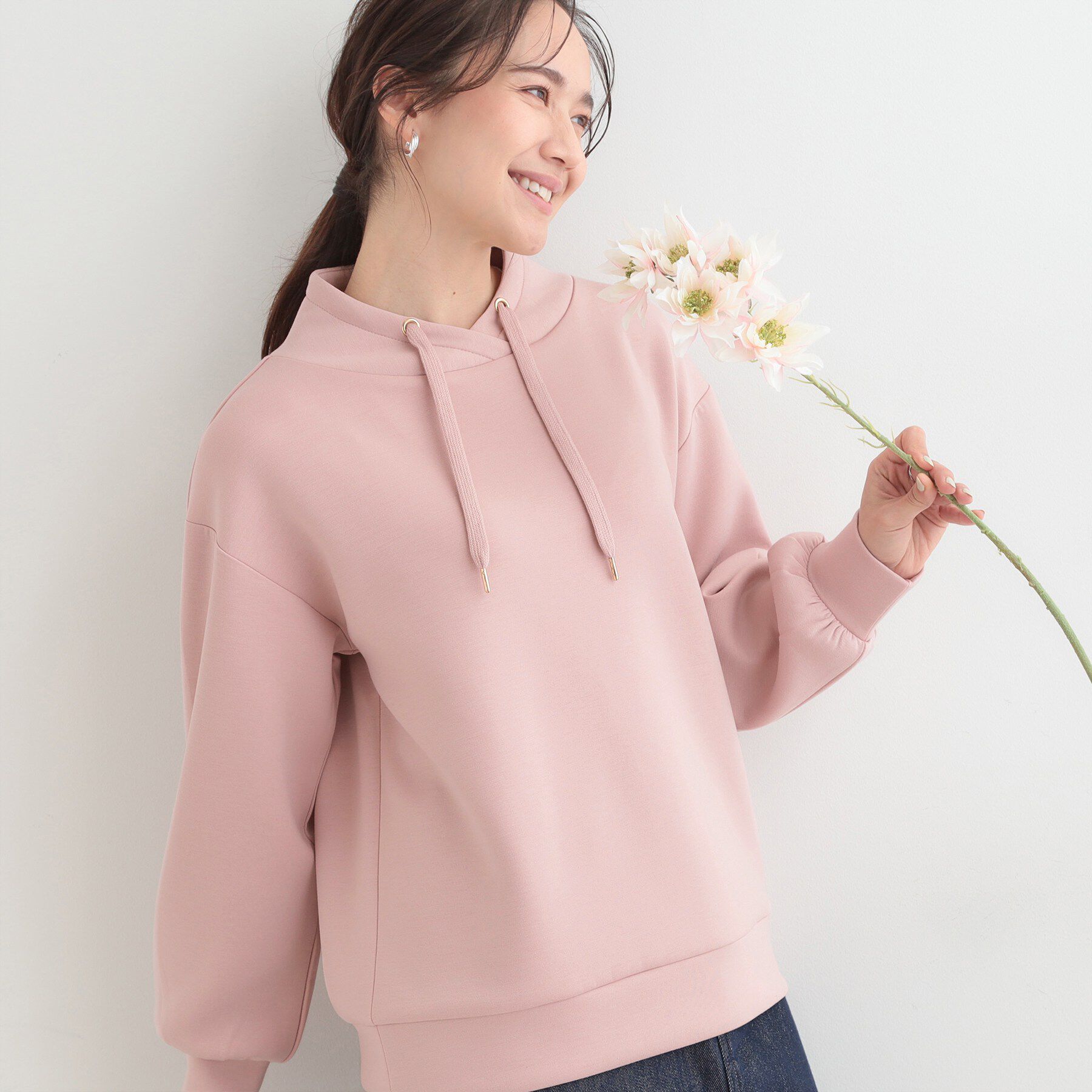 SHOO･LA･RUE「もちさらなめらかタッチ 大人が楽を叶える、パーカ風トップス」|Tシャツ・カットソー|ライトピンク(070