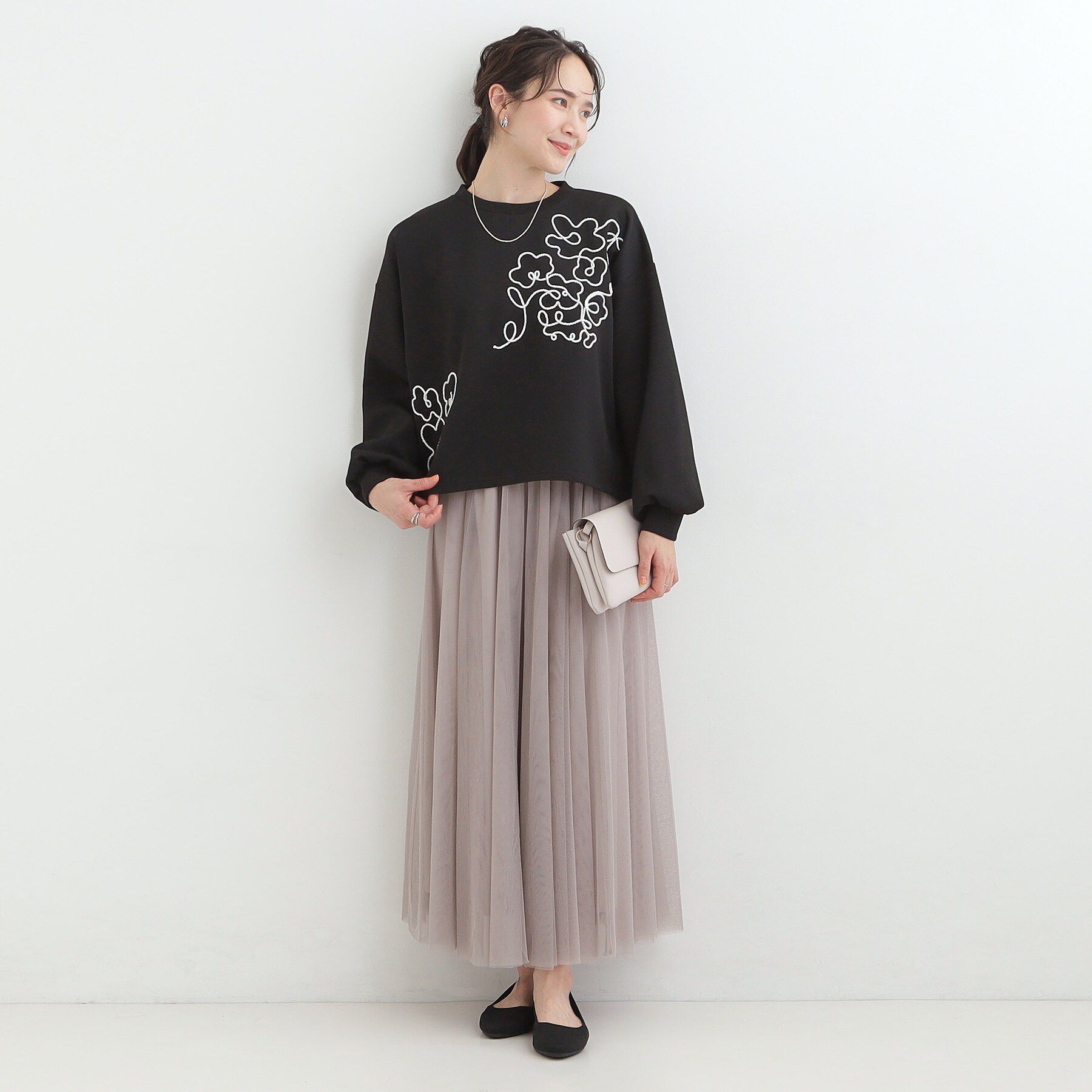 SHOO･LA･RUE「【S-LL】美しいシルエット お花ロープ刺繍ダンボールトップス」|Tシャツ・カットソー|