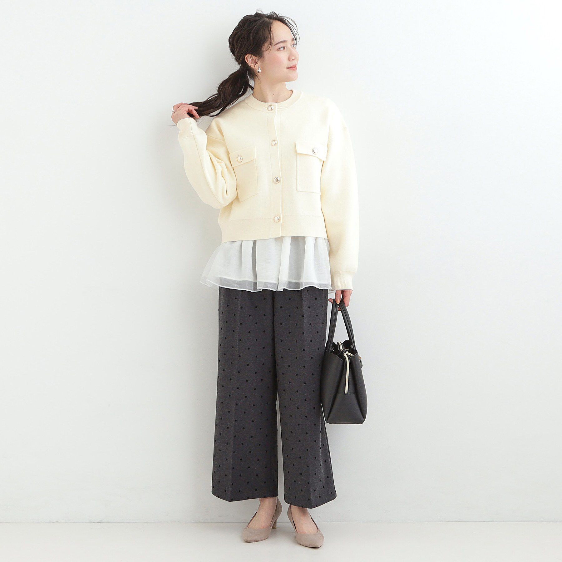 SHOO･LA･RUE「【洗濯機可/S-LL】金ボタンが華やかさを演出 ニットカーディガン」|カーディガン|