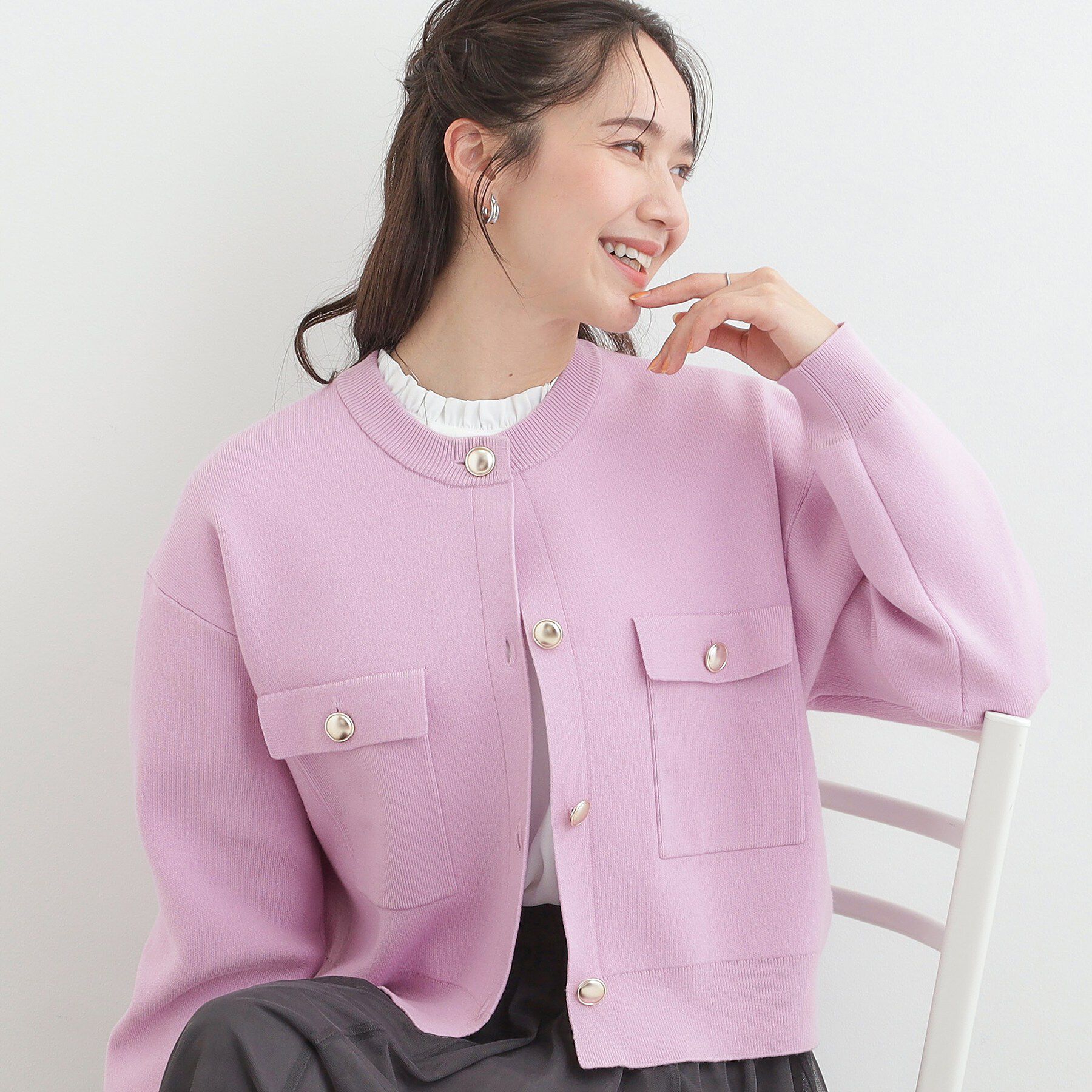 SHOO･LA･RUE「【洗濯機可/S-LL】金ボタンが華やかさを演出 ニットカーディガン」|カーディガン|ピンク(071)