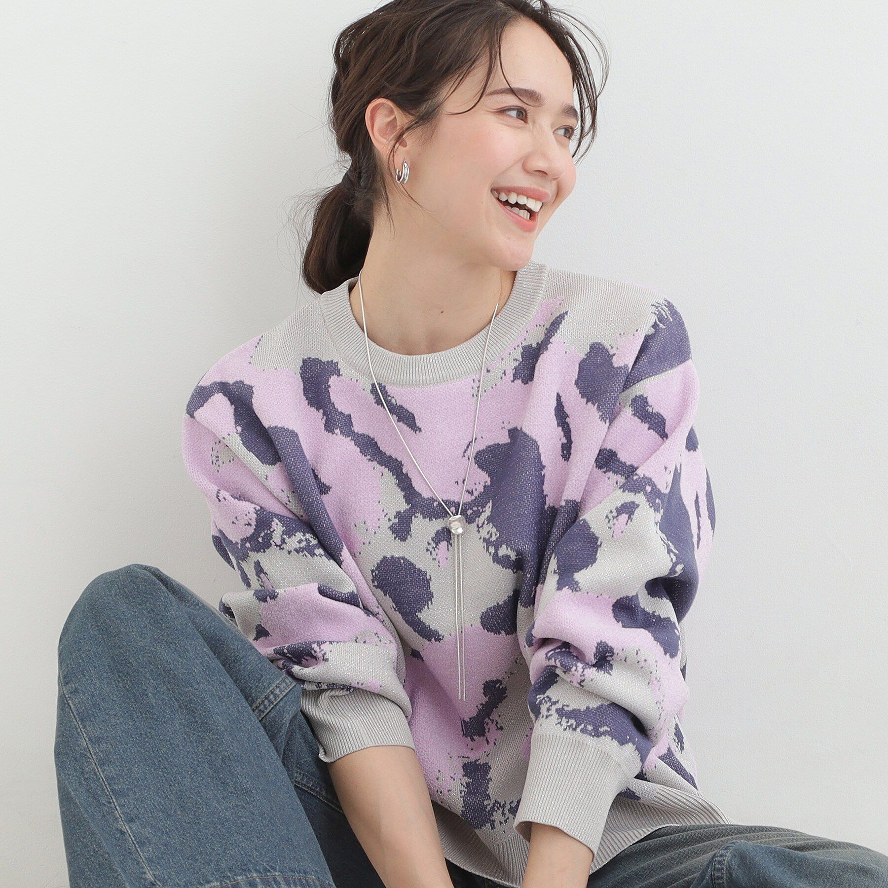 SHOO･LA･RUE「【洗濯機可/S-LL】1枚で華やかに ラメ入りニュアンス柄ニット」|ニット・セーター|ライトグレー(011