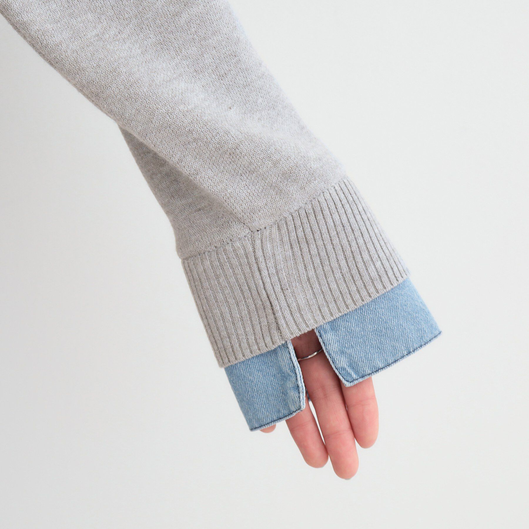 SHOO･LA･RUE「デニム切替でこなれ顔 金ボタン ニットカーディガン」|カーディガン|