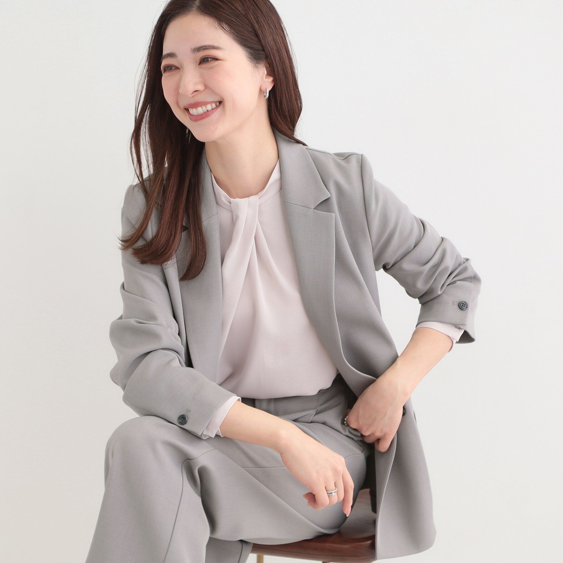 SHOO･LA･RUE「【洗濯機可/イージーケア/UV】オンオフ使える　ゆったりダブルジャケット」|テーラードジャケット|グレー(012)