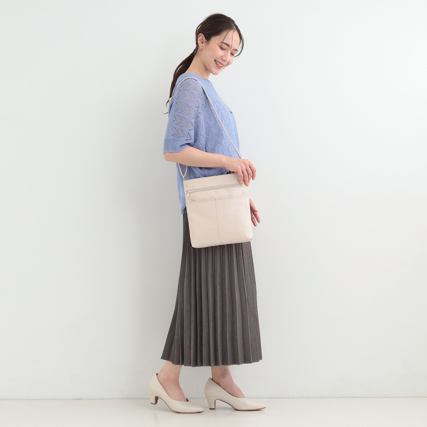 SHOO･LA･RUE「【8ポケット/ギフトにも】すっきり見えのショルダーバッグ」|ショルダー・メッセンジャー|