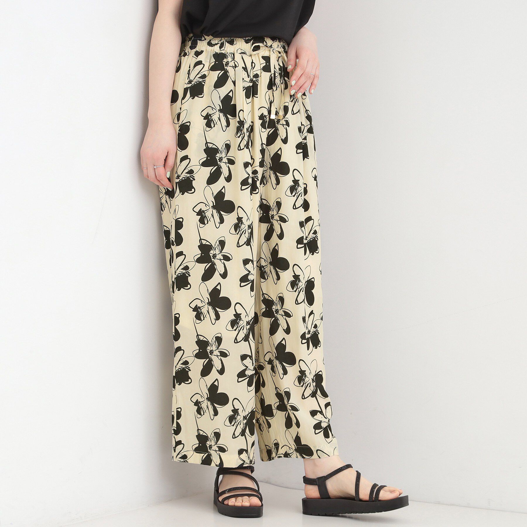 SHOO･LA･RUE「【選べる4柄/洗濯機可】さらっとしなやか　サテンワイドパンツ」|その他|アイボリー(704)