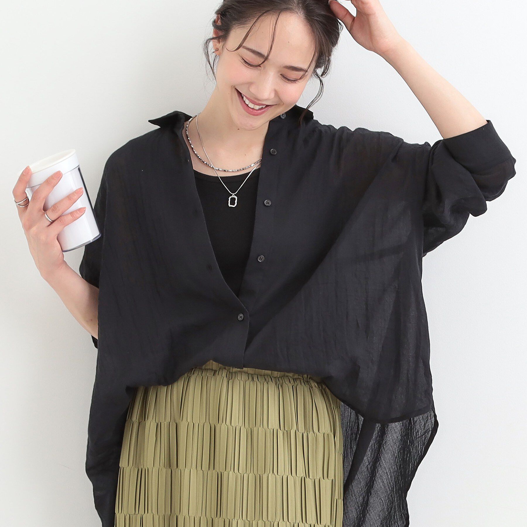 SHOO･LA･RUE「【体型カバー】前後差デザインで即こなれ見え ゆるシルエットシャツ」|シャツ・ブラウス|ブラック(019)