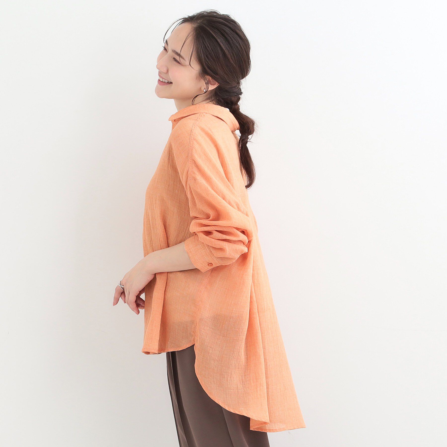 SHOO･LA･RUE「【体型カバー】前後差デザインで即こなれ見え ゆるシルエットシャツ」|シャツ・ブラウス|