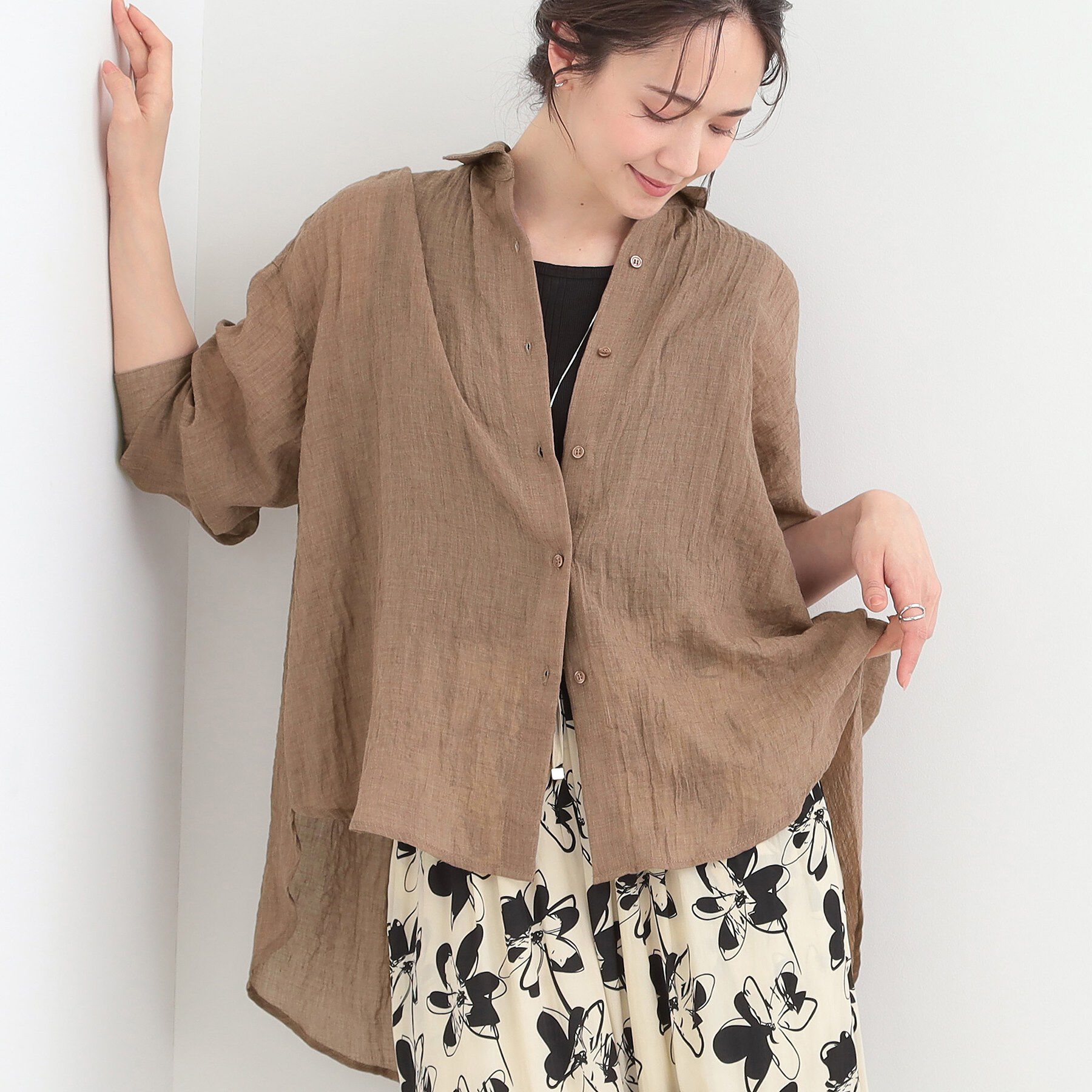SHOO･LA･RUE「【体型カバー】前後差デザインで即こなれ見え ゆるシルエットシャツ」|シャツ・ブラウス|モカブラウン(042