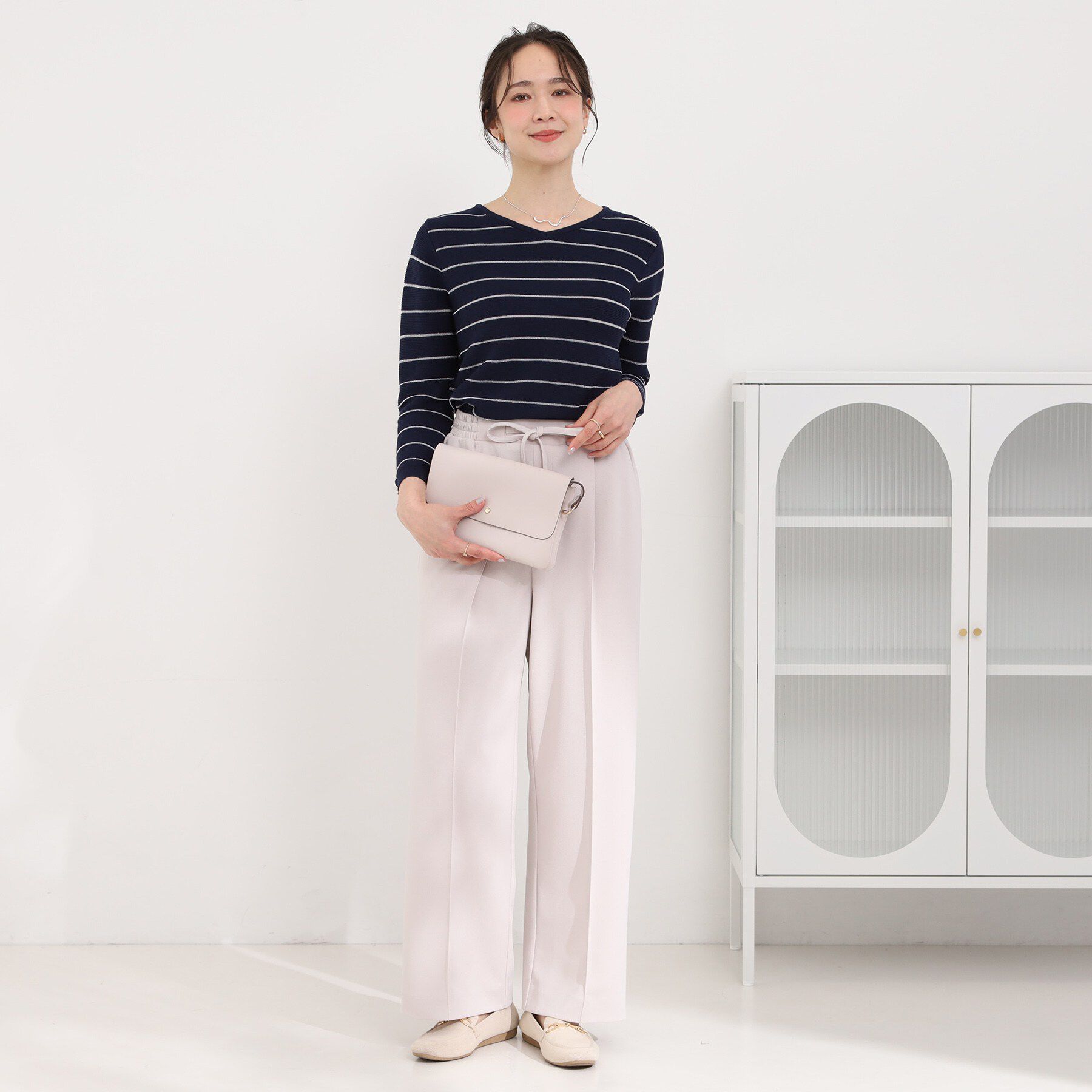 SHOO･LA･RUE「【洗濯機可/S-LL】デコルテがきれいに見えるVネックラメボーダーニット」|ニット・セーター|