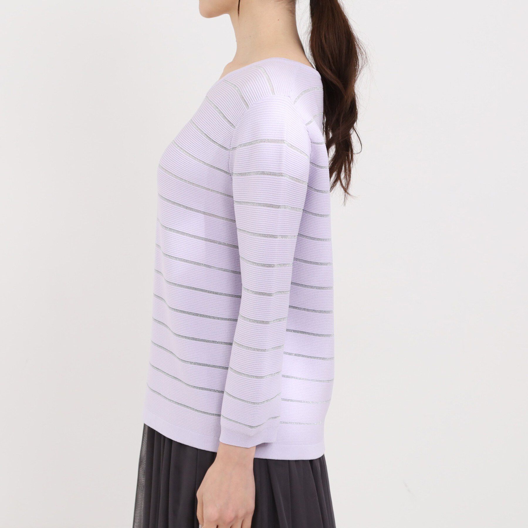 SHOO･LA･RUE「【洗濯機可/S-LL】デコルテがきれいに見えるVネックラメボーダーニット」|ニット・セーター|