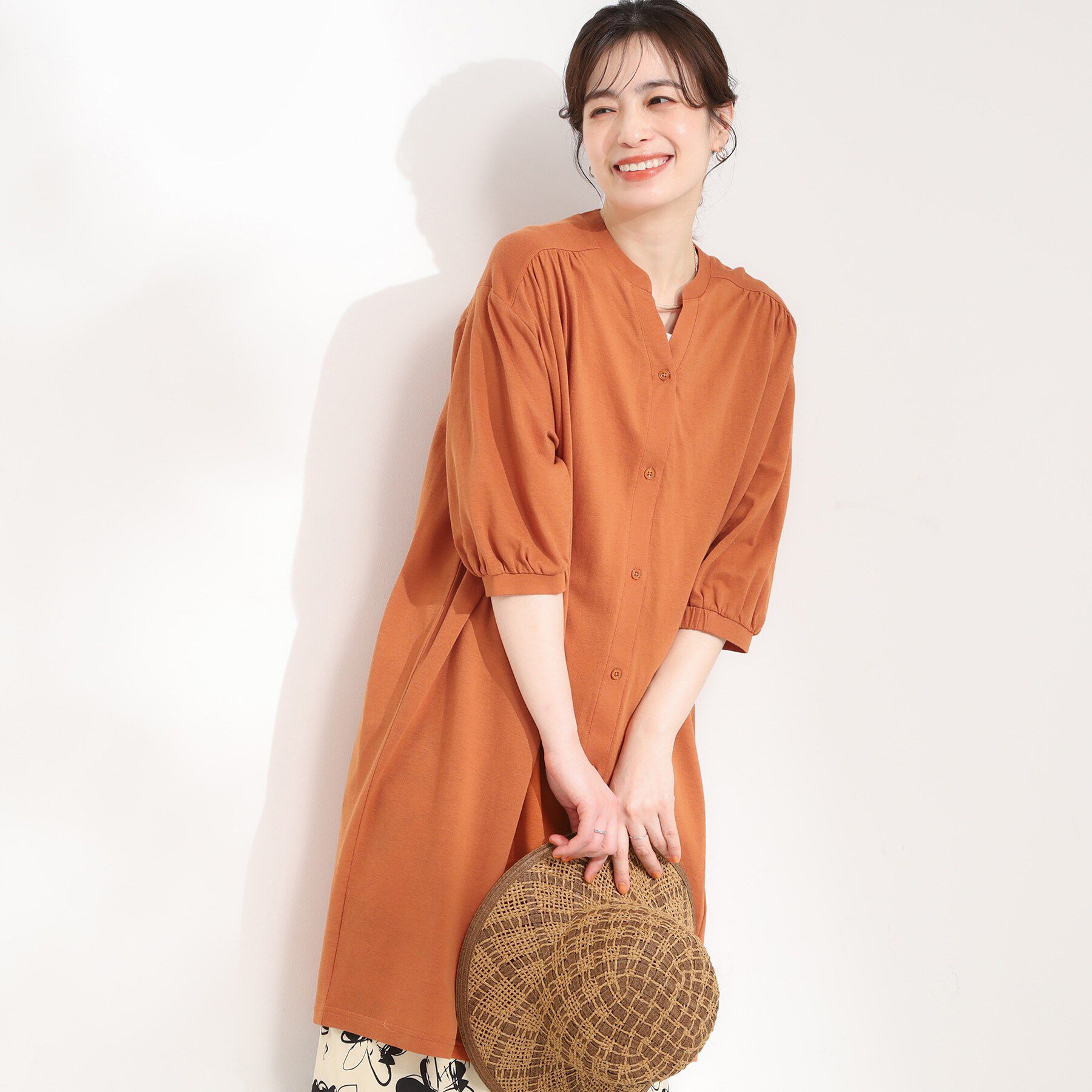 SHOO･LA･RUE「【洗濯機可/S-LL】カットツイルキーネックシャツワンピ」|ワンピース|オレンジ(067)