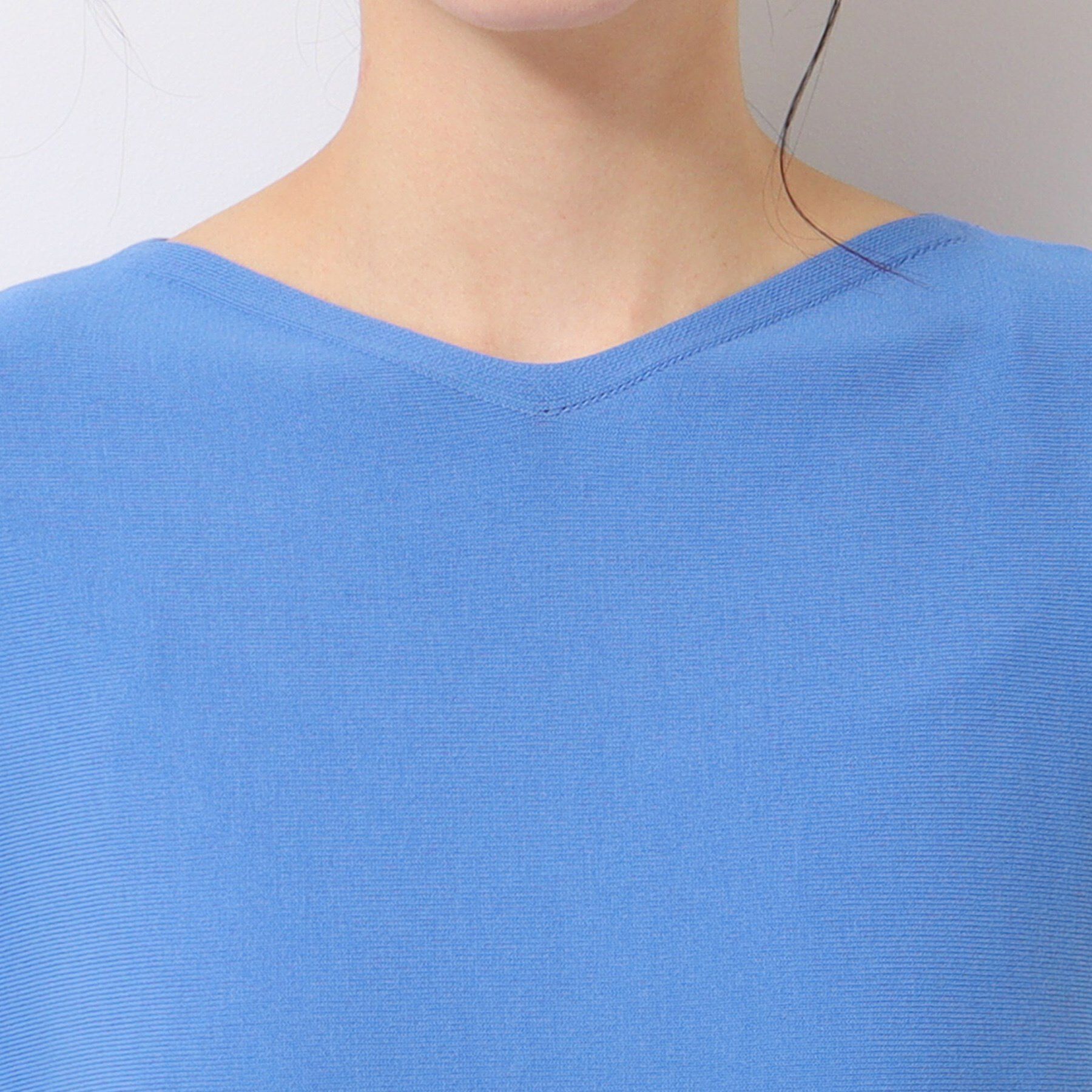 Dessin「【洗える・4サイズ展開】後ろボタンニットプルオーバーフレンチスリーブ」|ニット・セーター|