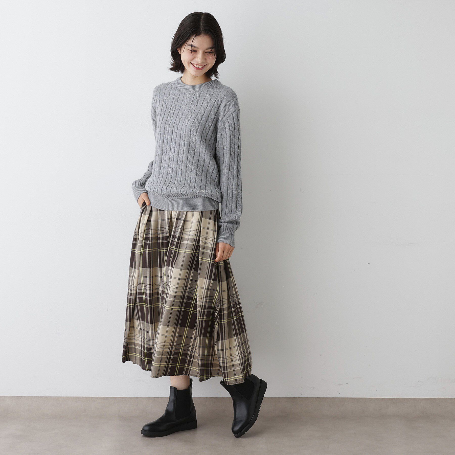 Dessin「【ユニセックス・洗える】クルーネックケーブルニット」|ニット・セーター|