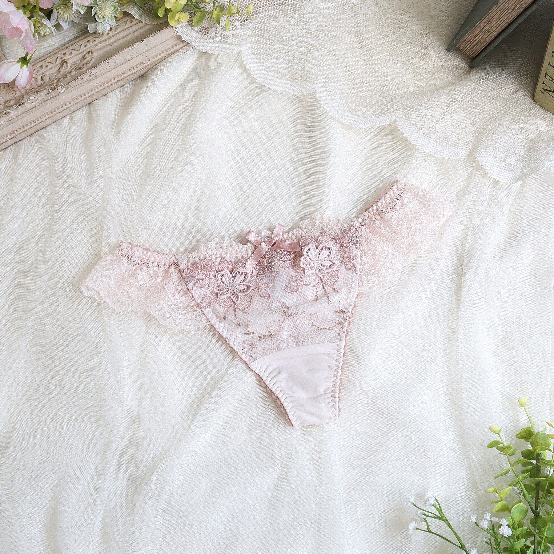 Risa Magli「マデリン Tバックショーツ」|インナー|ピンク(071)