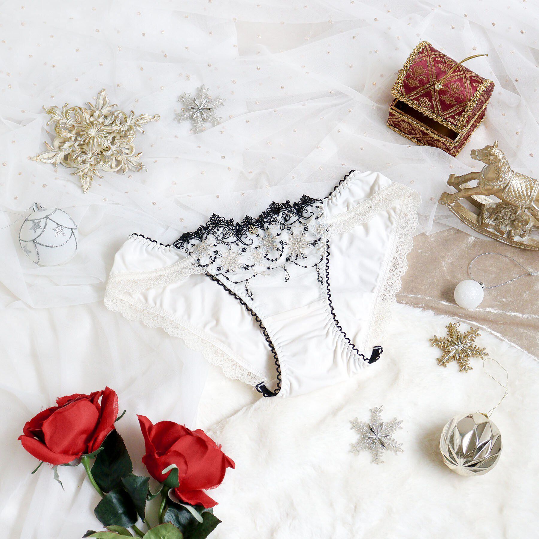 Risa Magli「グレッタ ノーマルショーツ」|インナー|アイボリー(004)