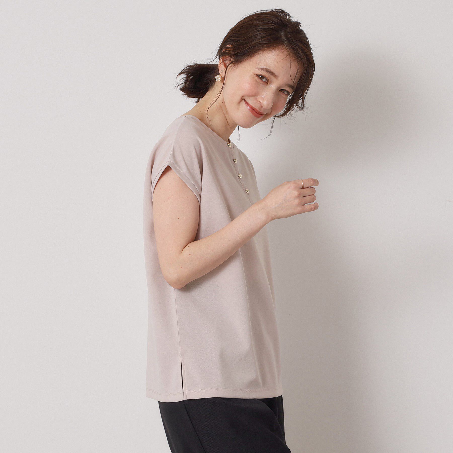 ITS&rsquo;DEMO「【接触冷感／洗濯機OK】カットジョーゼット2wayトップス」|シャツ・ブラウス|