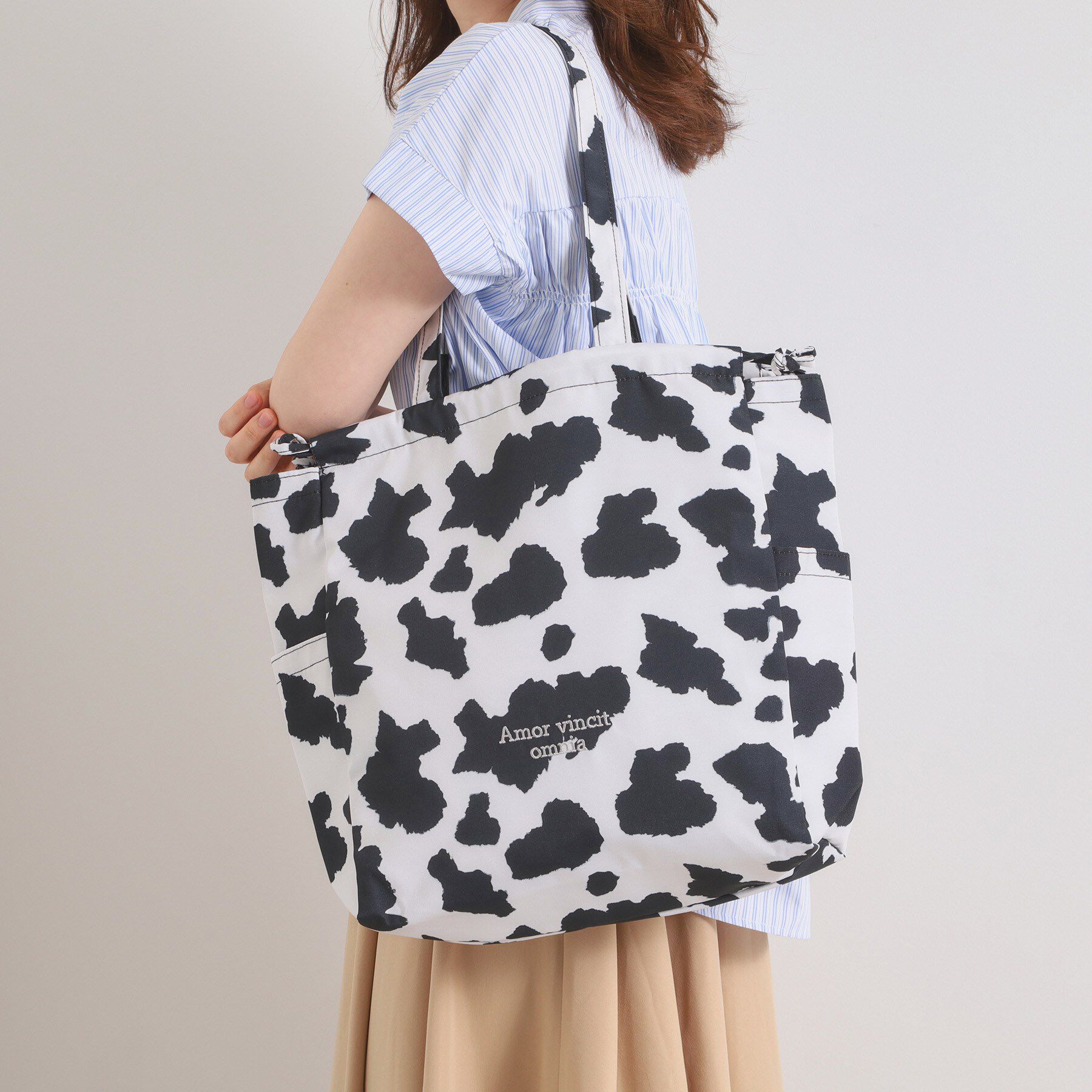 ITS&rsquo;DEMO「【A4対応】アニマルプリントトート」|トートバッグ|ブラック(419)