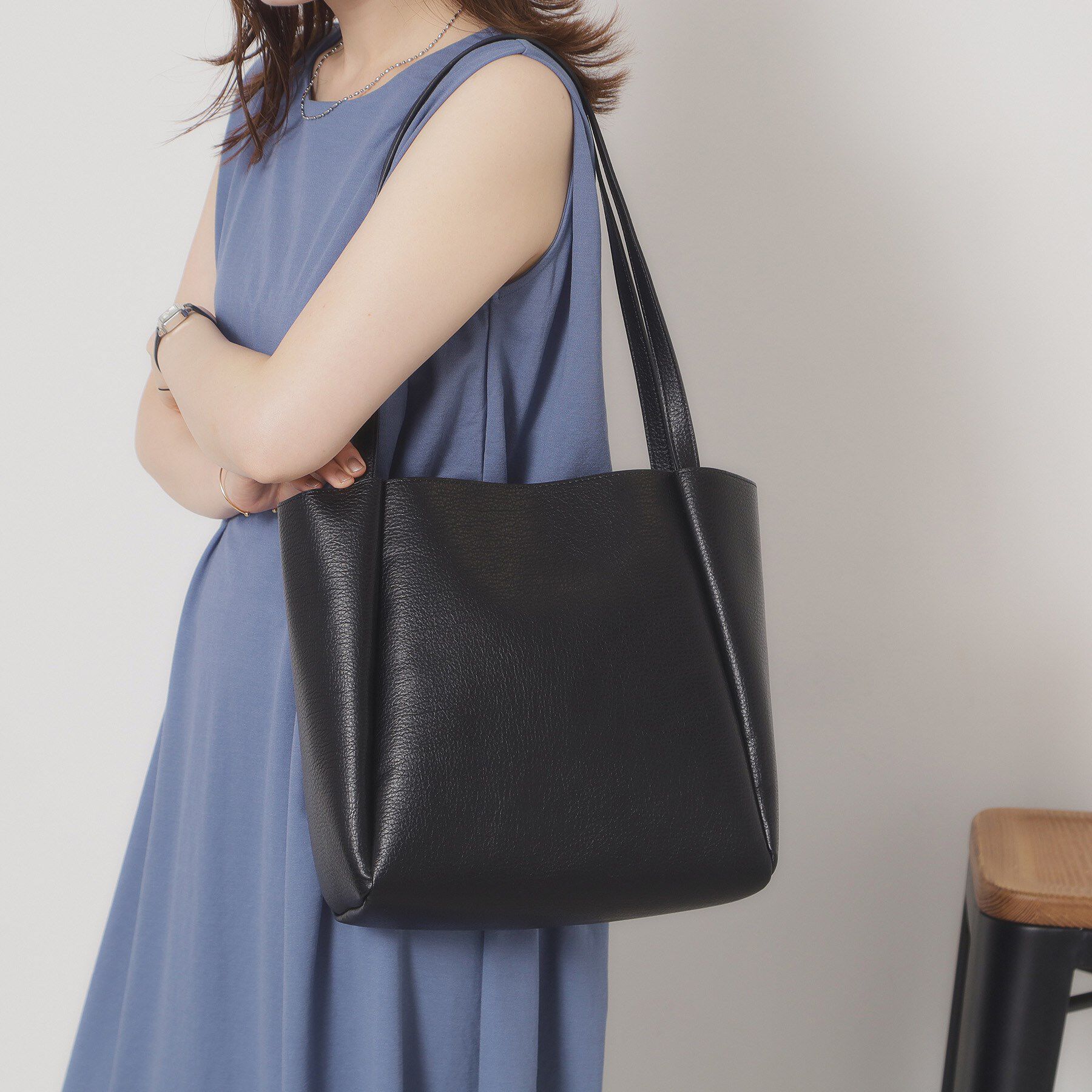 ITS&rsquo;DEMO「【A4対応】三層トート」|トートバッグ|ブラック(019)