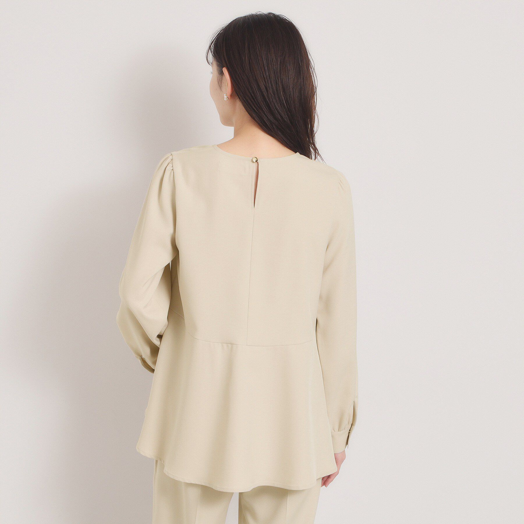 ITS&rsquo;DEMO「【入卒／洗濯機OK／イージーケア】ツイルストレッチペプラムブラウス」|シャツ・ブラウス|