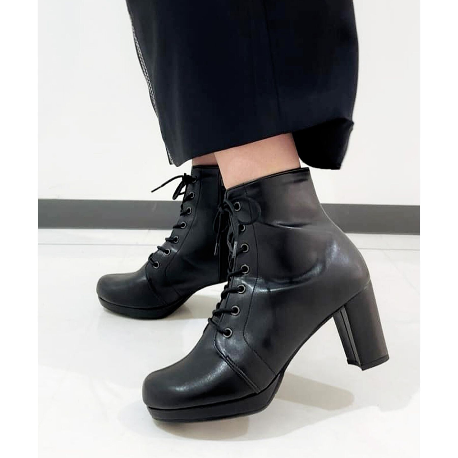 ESPERANZA「アーモンドトゥレースアップ厚底ショートブーツ」|ショートブーツ|