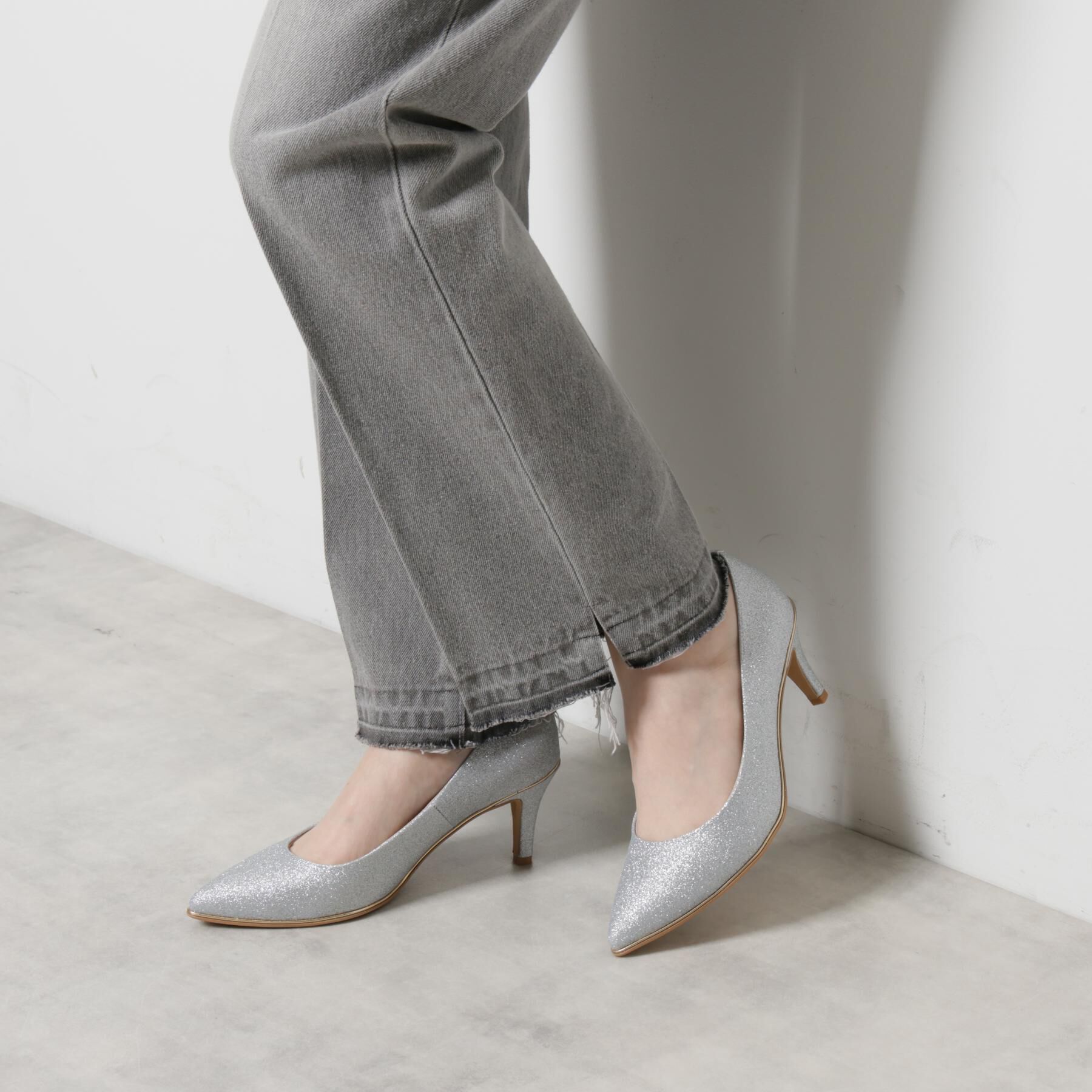 ESPERANZA「12時間パンプスNeoグリッター[7.5cmヒール]」|パンプス|ｼﾙﾊﾞｰ(208)