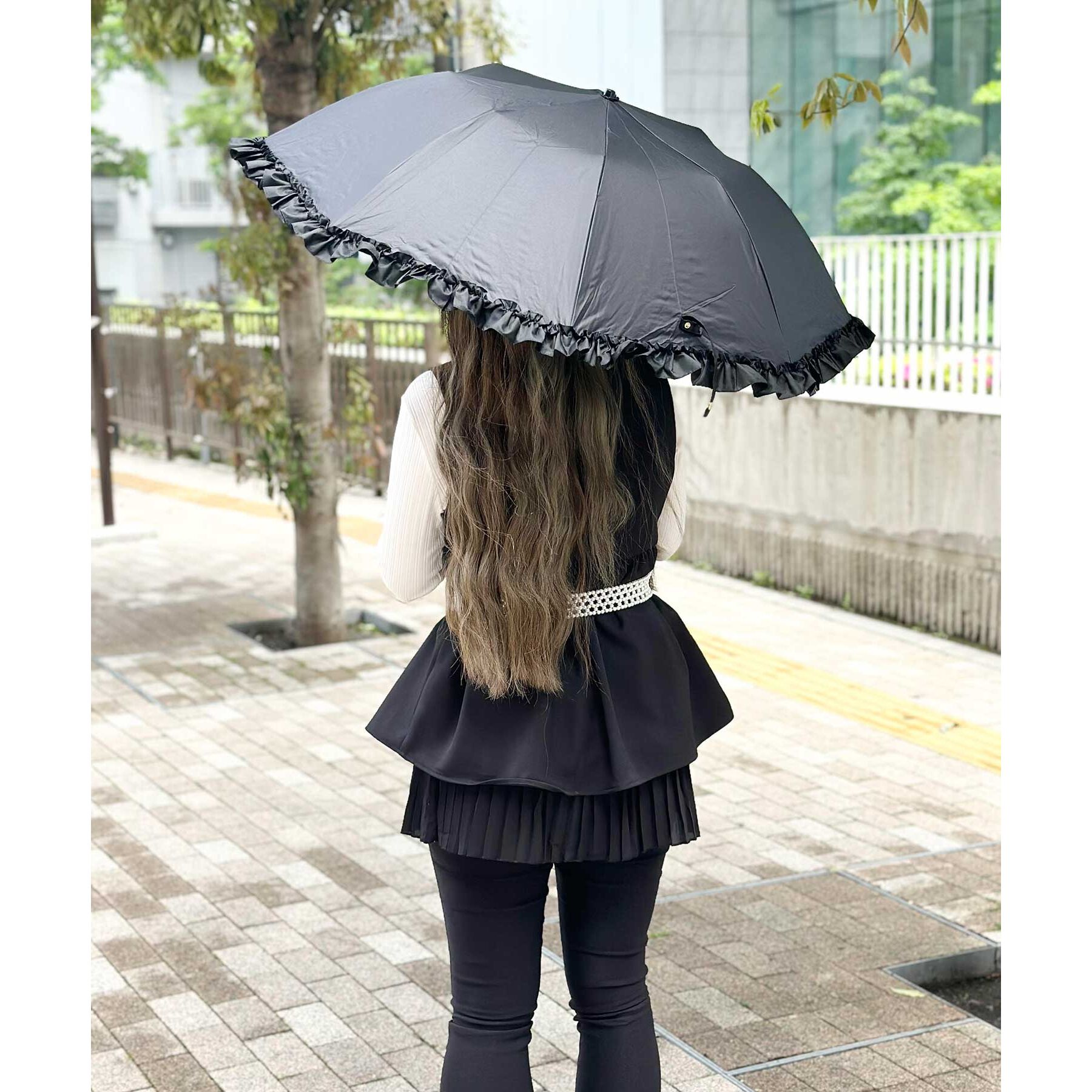 Ober Tashe「pink trick/ピンクトリック　遮光率100％！フリル折りたたみ日傘（晴雨兼用）」|傘|