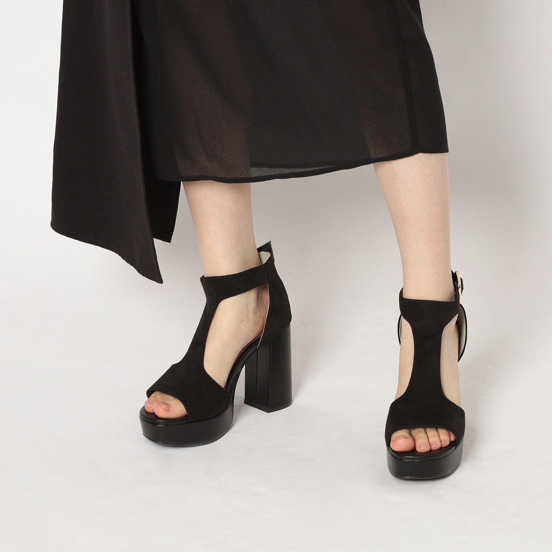 ESPERANZA「Tストラップスクエアサンダル」|サンダル|