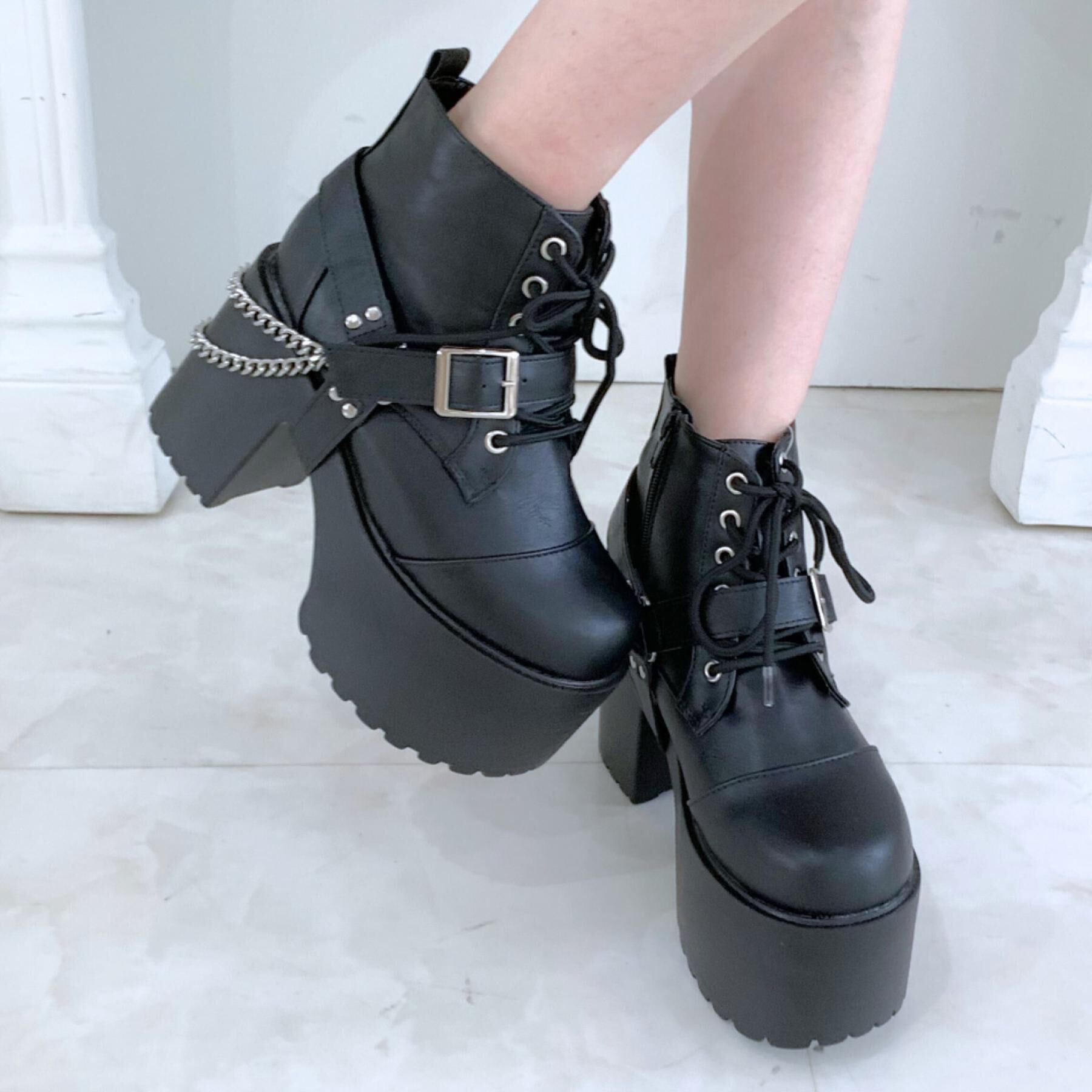 csT&P「ベルト取り外し可厚底ベルト付きブーツ」|ショートブーツ|