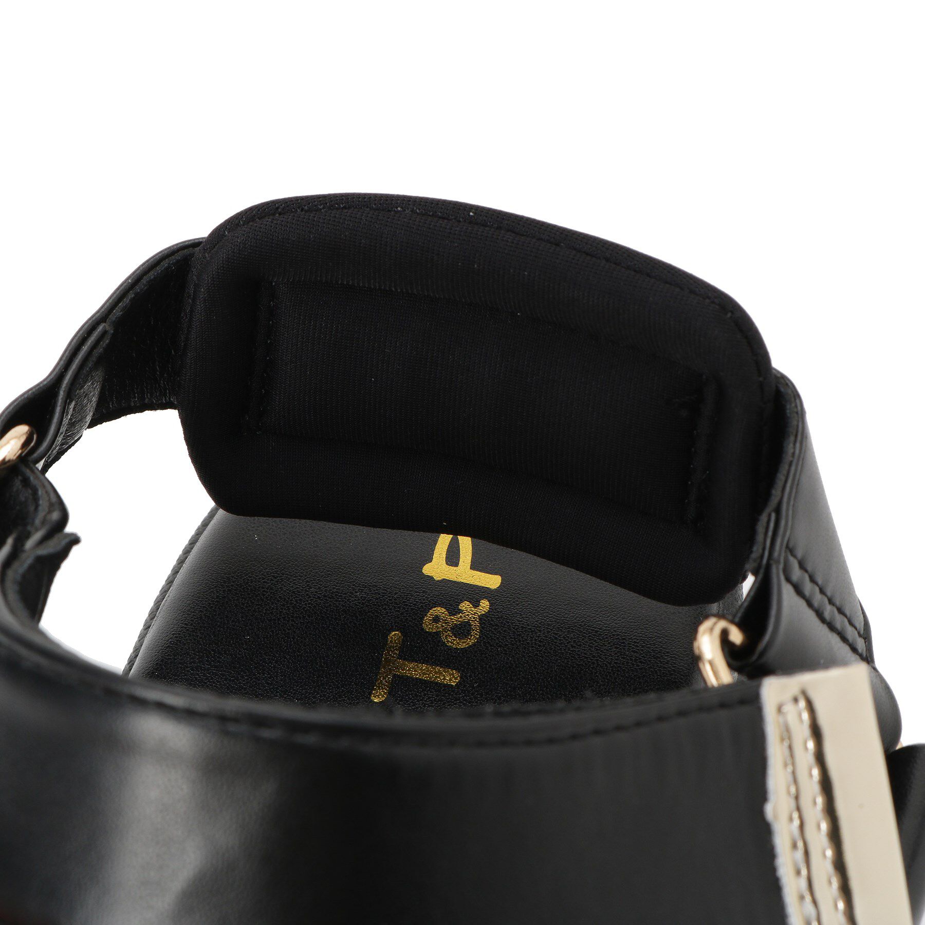 csT&P「キルティング 面ファスナーストラップサンダル」|サンダル|