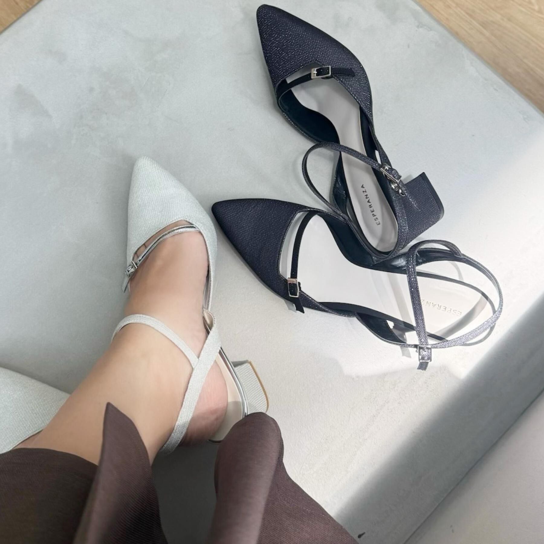 ESPERANZA「ポインテッドアンクルストラップパンプス」|パンプス|